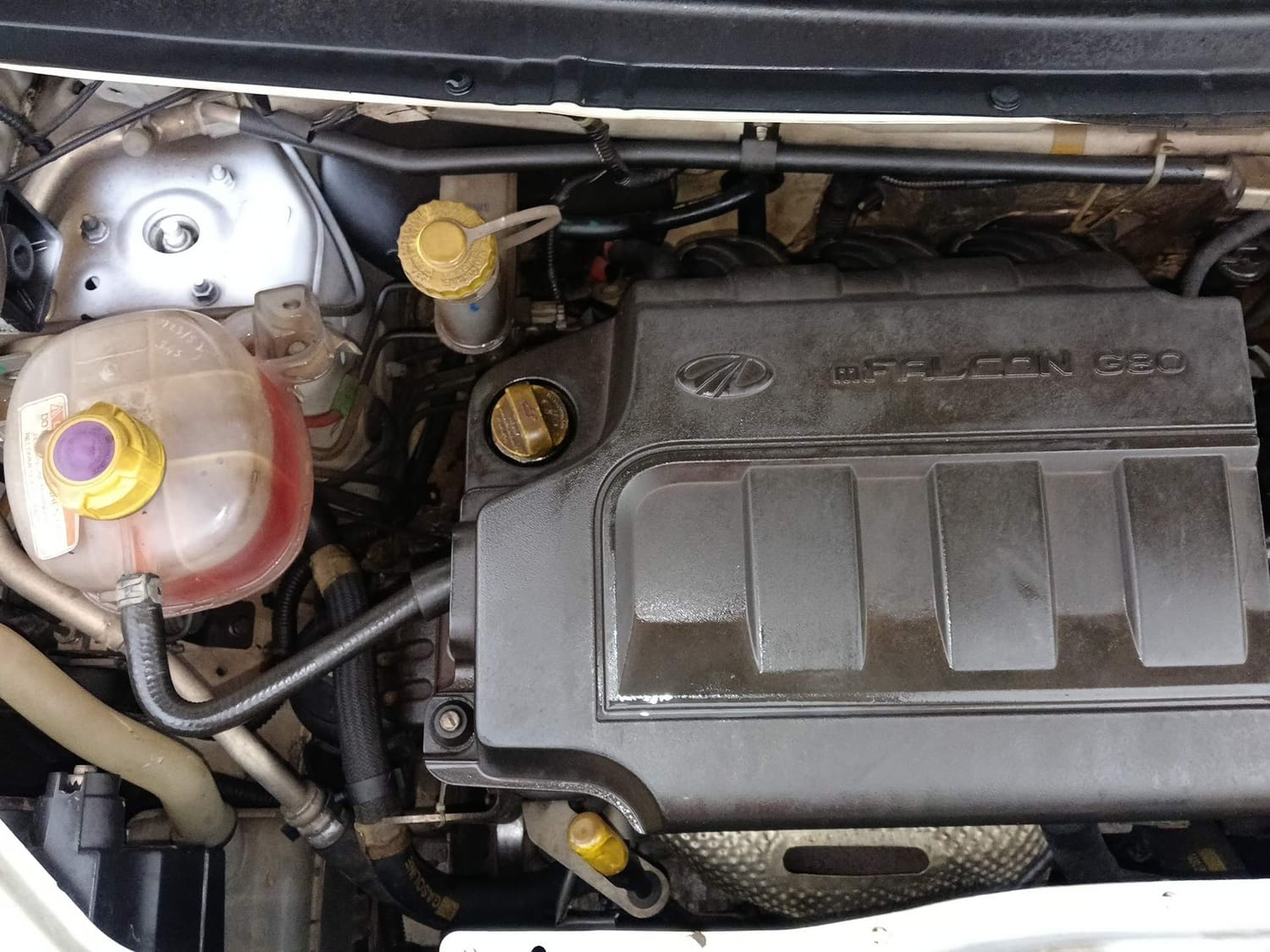 Used 2019 Mahindra KUV100 NXT K8 6 STR Petrol Manual engine ENGINE RIGHT SIDE VIEW