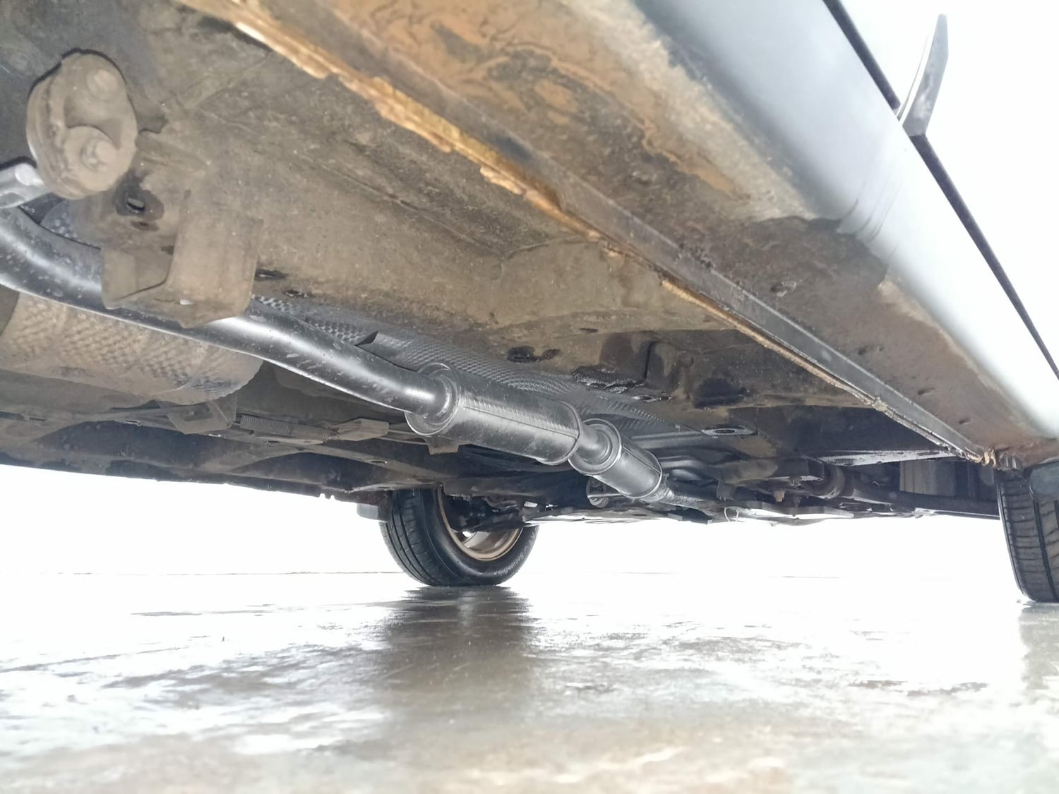 Used 2019 Mahindra KUV100 NXT K8 6 STR Petrol Manual extra REAR RIGHT UNDERBODY VIEW