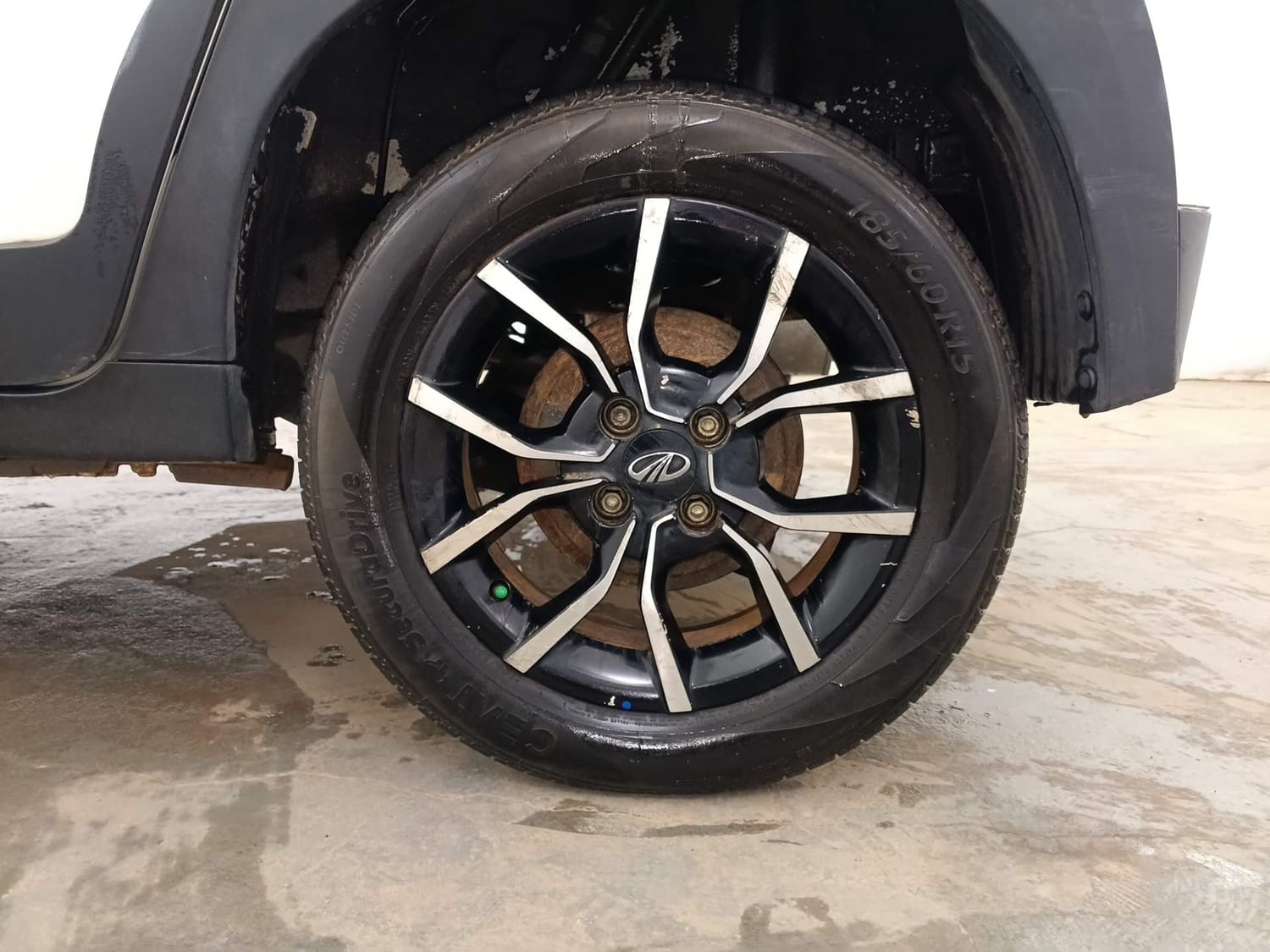 Used 2019 Mahindra KUV100 NXT K8 6 STR Petrol Manual tyres LEFT REAR TYRE RIM VIEW
