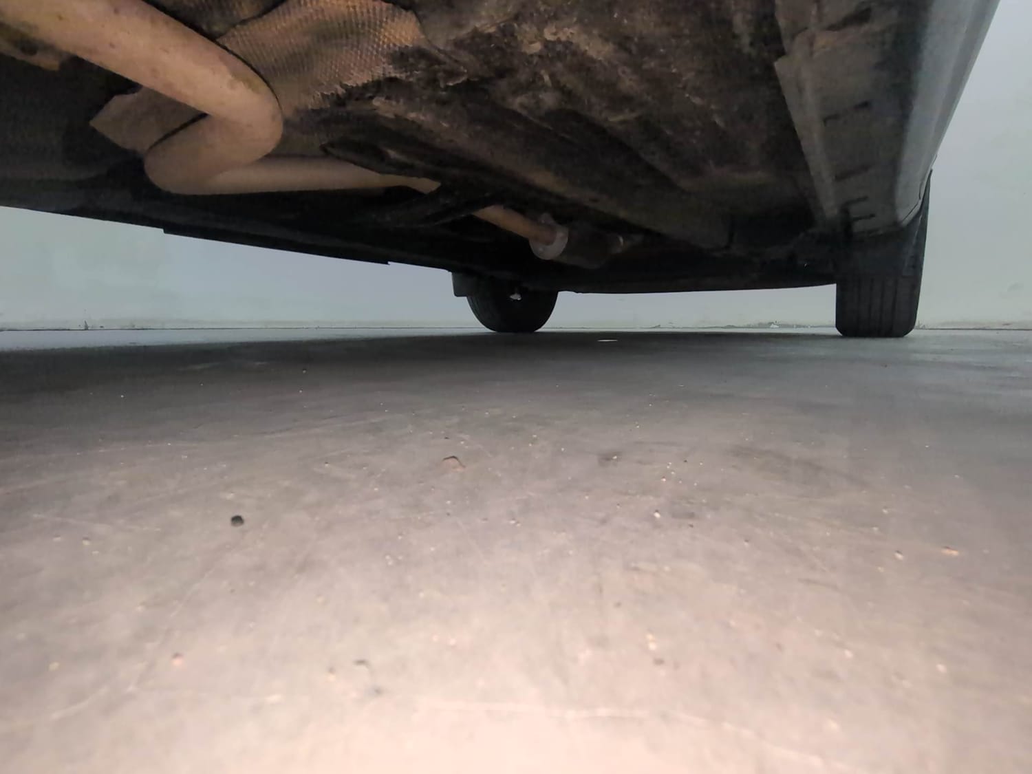 Used 2017 Ford EcoSport Titanium 1.5L Ti-VCT AT Petrol Automatic extra REAR RIGHT UNDERBODY VIEW