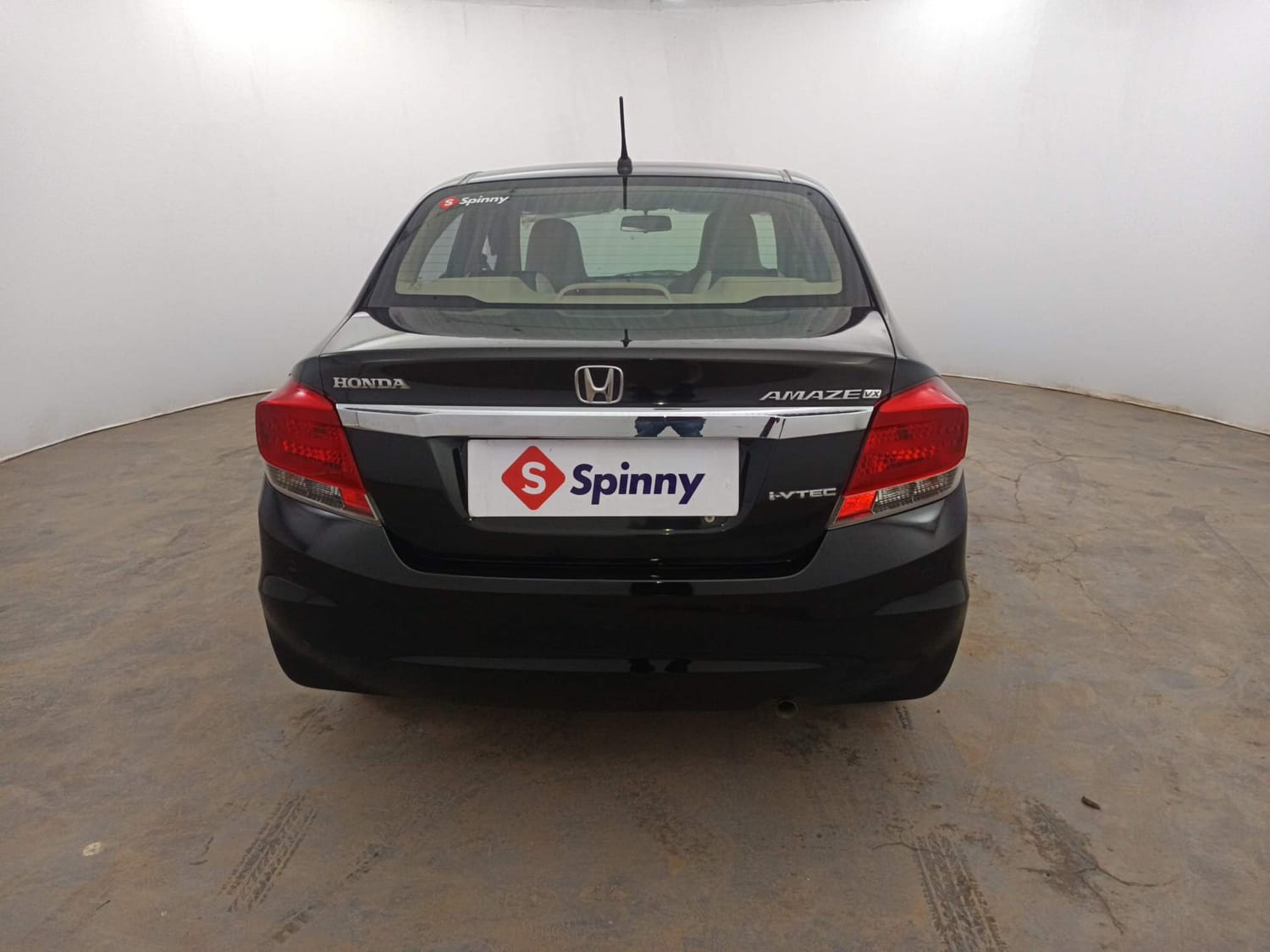 Used 2014 Honda Amaze 1.2 VX AT i-VTEC Petrol Automatic exterior BACK VIEW