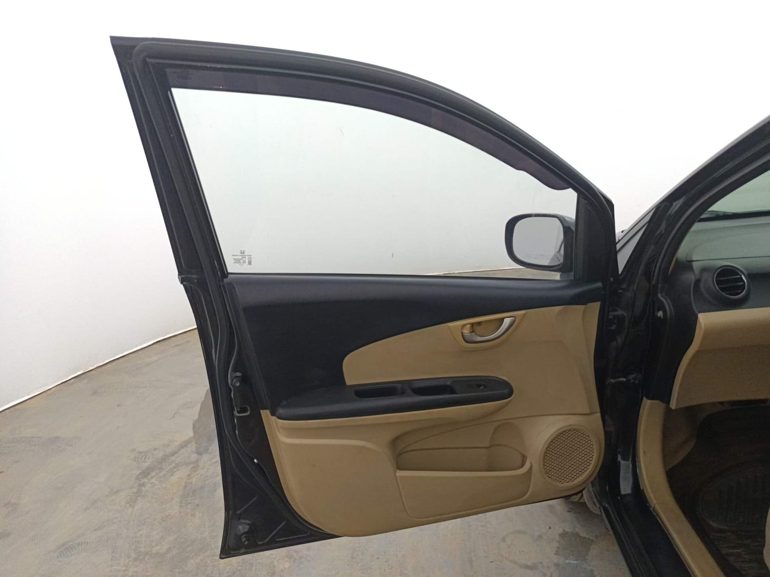 Used 2014 Honda Amaze 1.2 VX AT i-VTEC Petrol Automatic interior LEFT FRONT DOOR OPEN VIEW