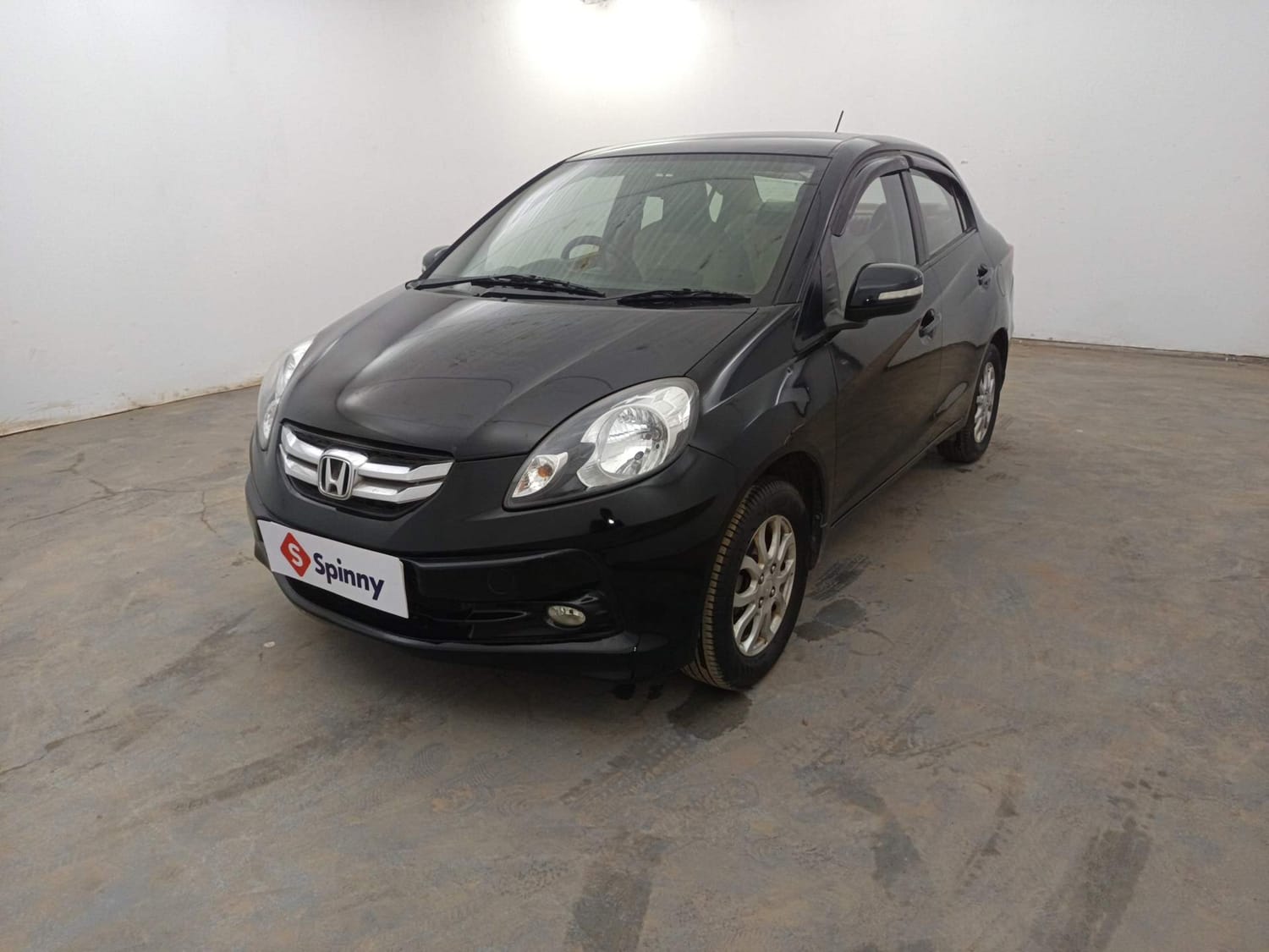 Used 2014 Honda Amaze 1.2 VX AT i-VTEC Petrol Automatic exterior LEFT FRONT CORNER VIEW