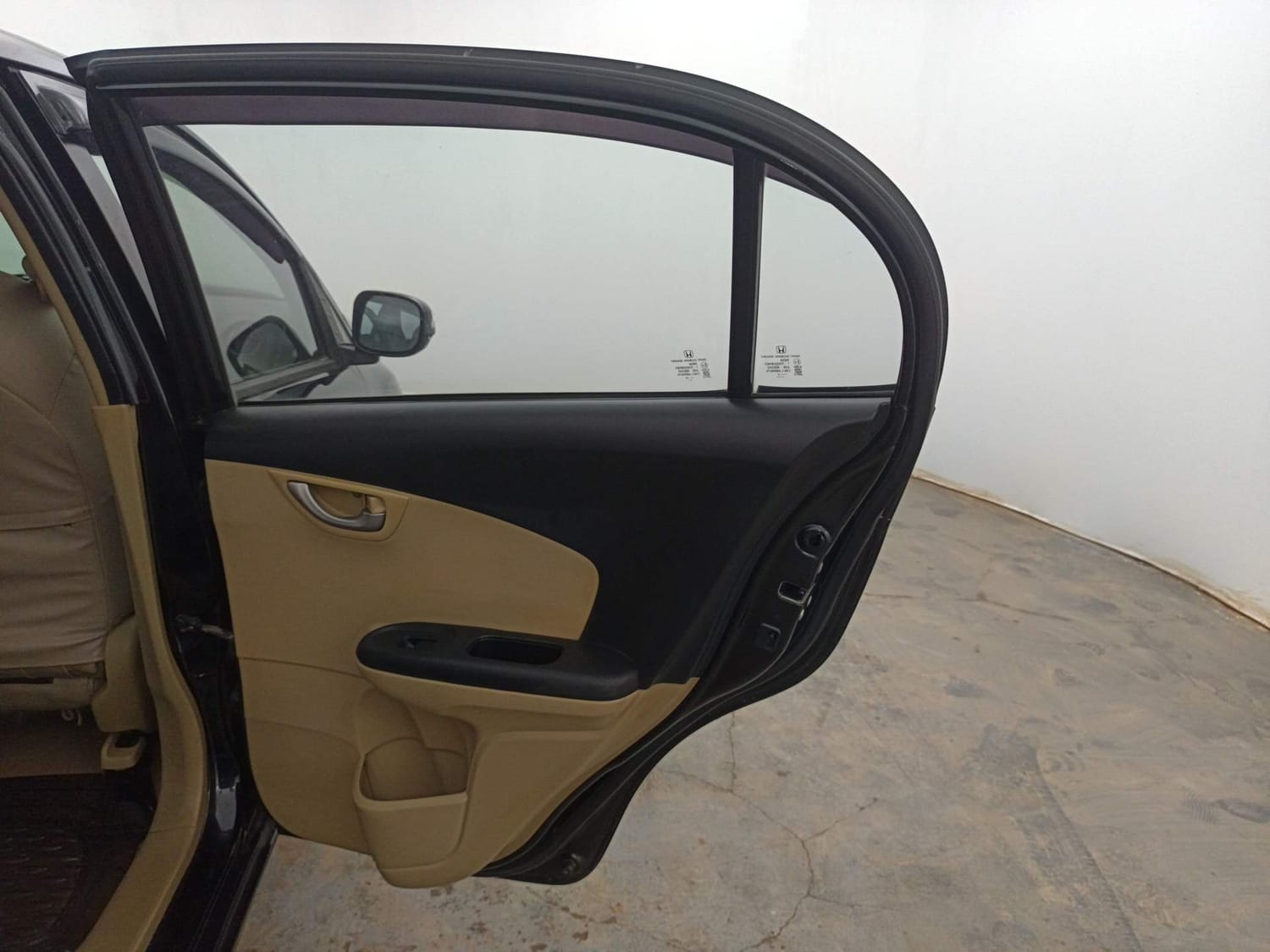 Used 2014 Honda Amaze 1.2 VX AT i-VTEC Petrol Automatic interior RIGHT REAR DOOR OPEN VIEW