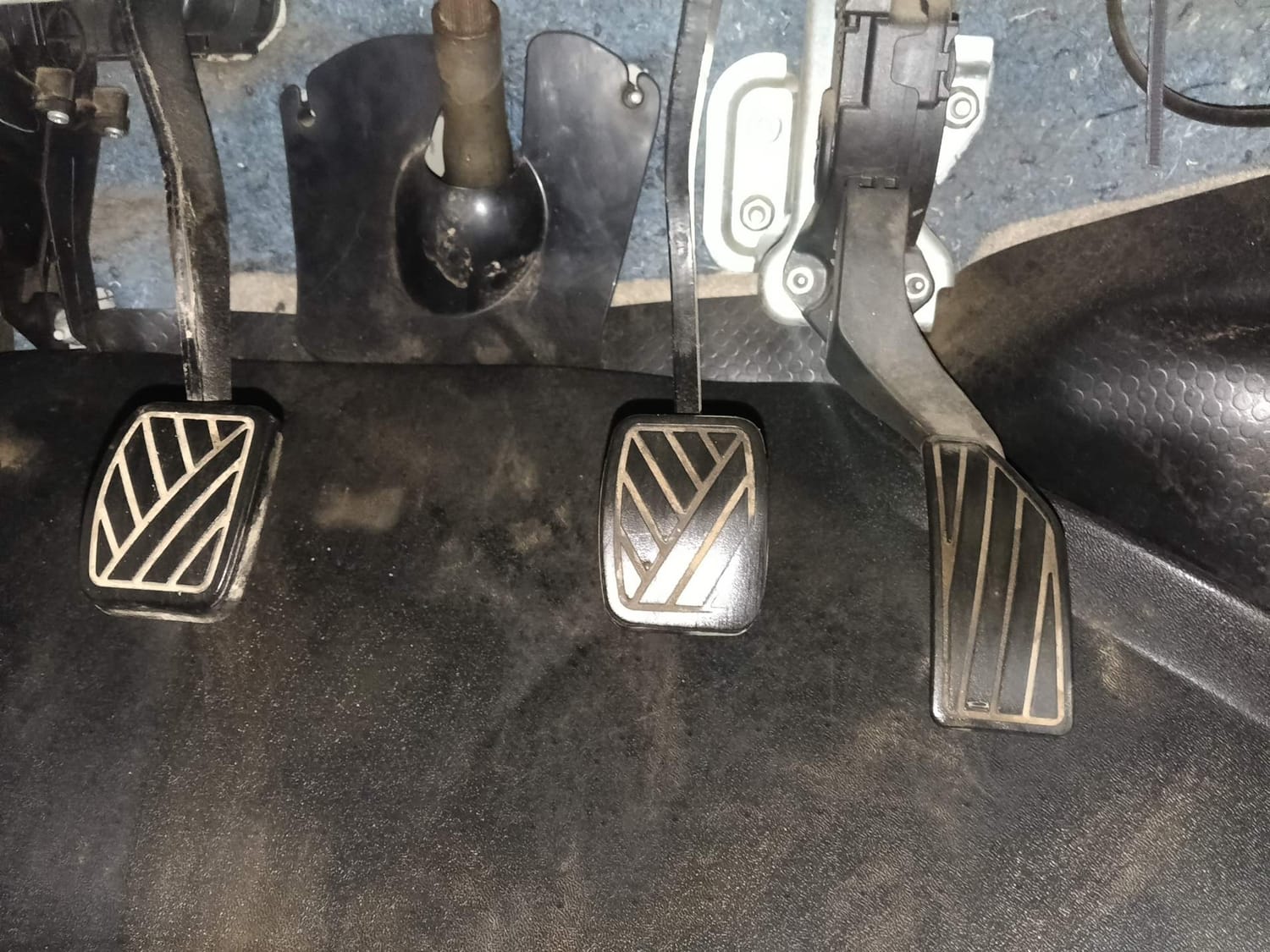 Used 2012 Maruti Suzuki Swift Dzire VXI Petrol Manual interior PEDALS VIEW