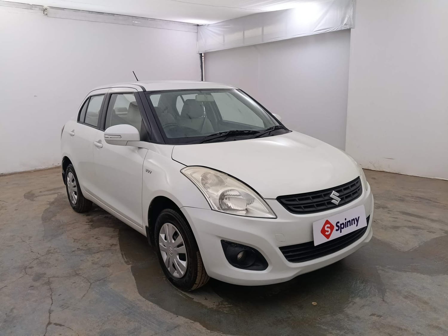 Used 2012 Maruti Suzuki Swift Dzire VXI Petrol Manual exterior RIGHT FRONT CORNER VIEW