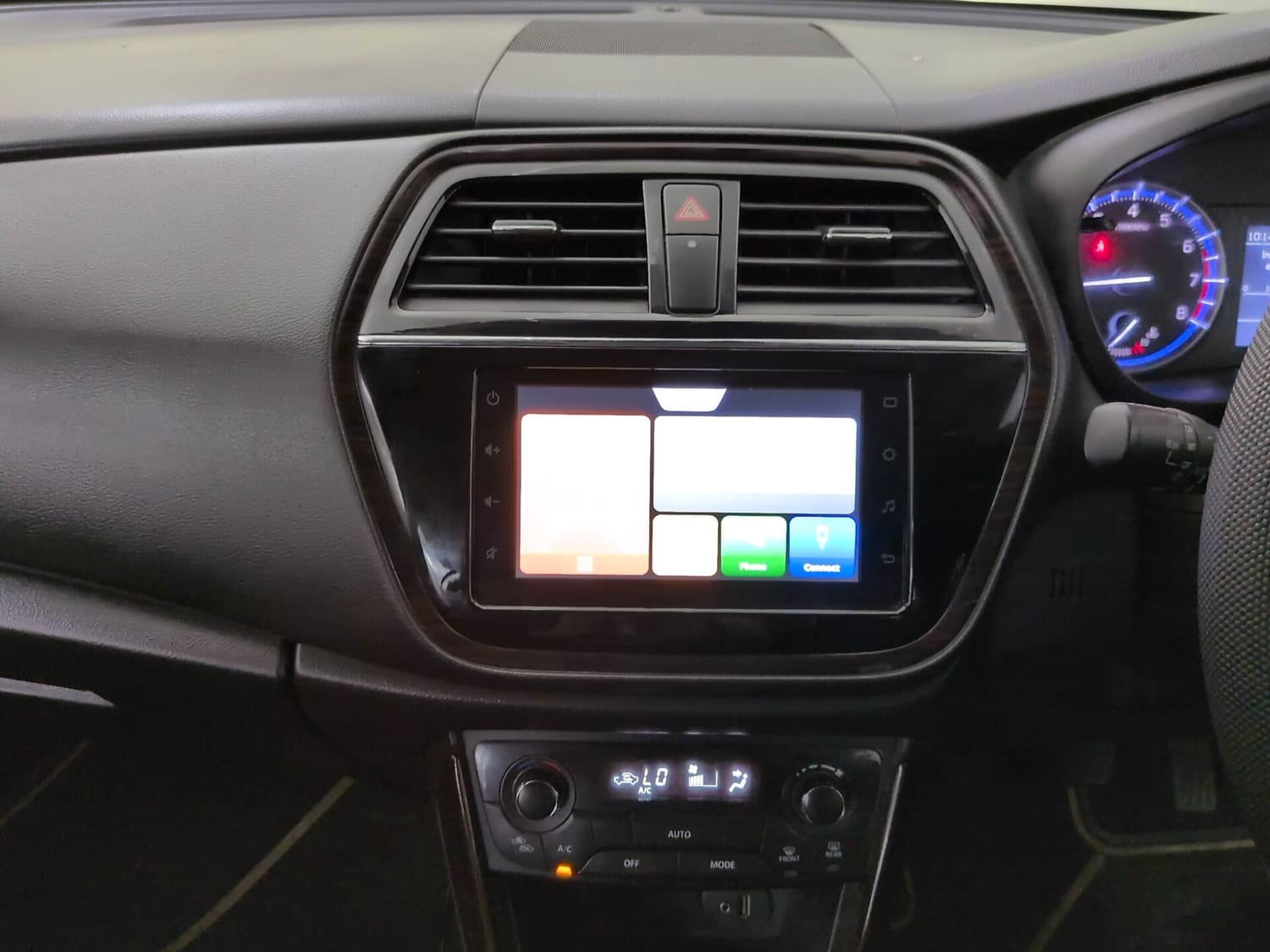 Used 2022 Maruti Suzuki S-Cross Alpha Petrol Manual interior MUSIC SYSTEM & AC CONTROL VIEW