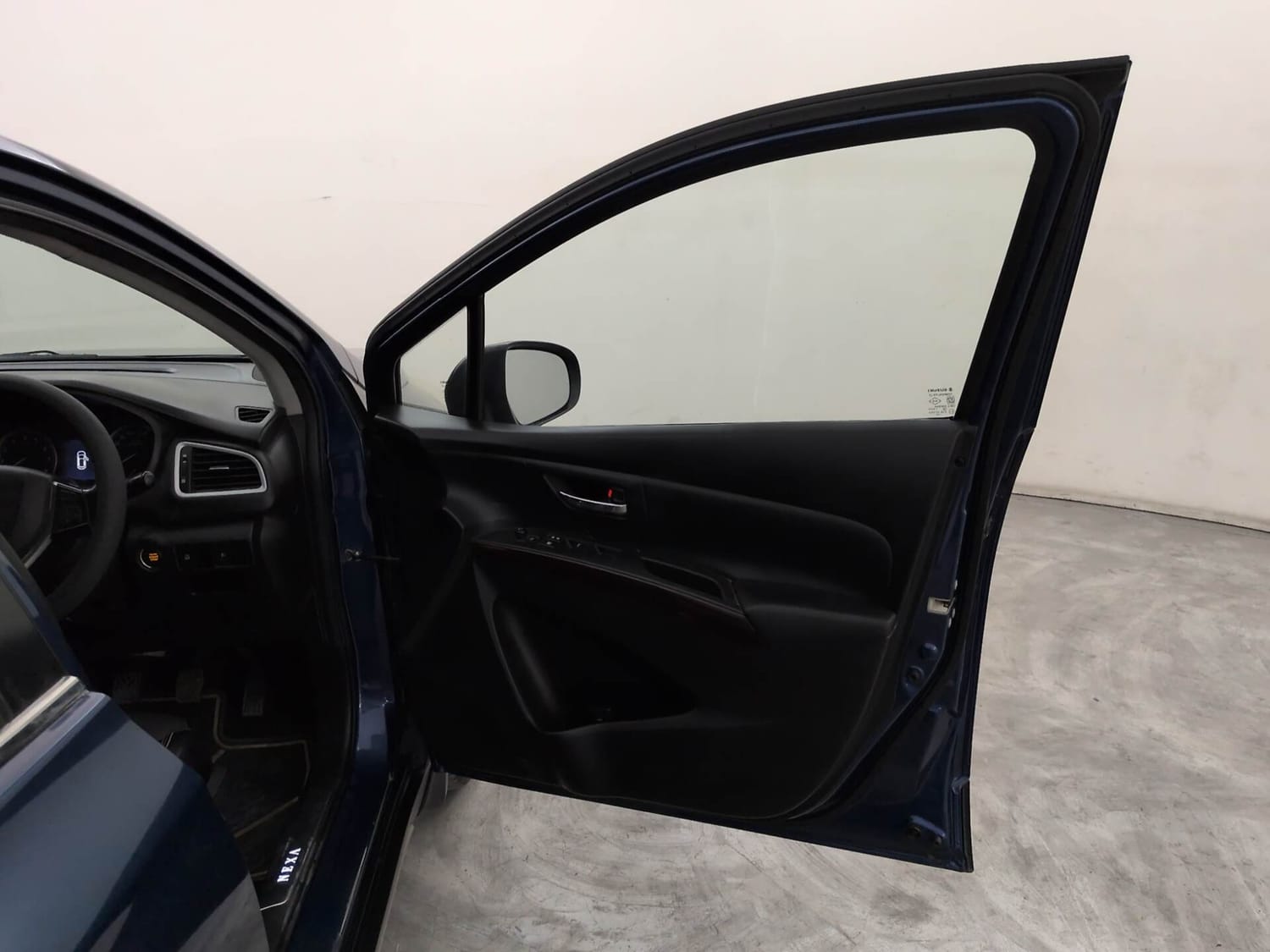 Used 2022 Maruti Suzuki S-Cross Alpha Petrol Manual interior RIGHT FRONT DOOR OPEN VIEW
