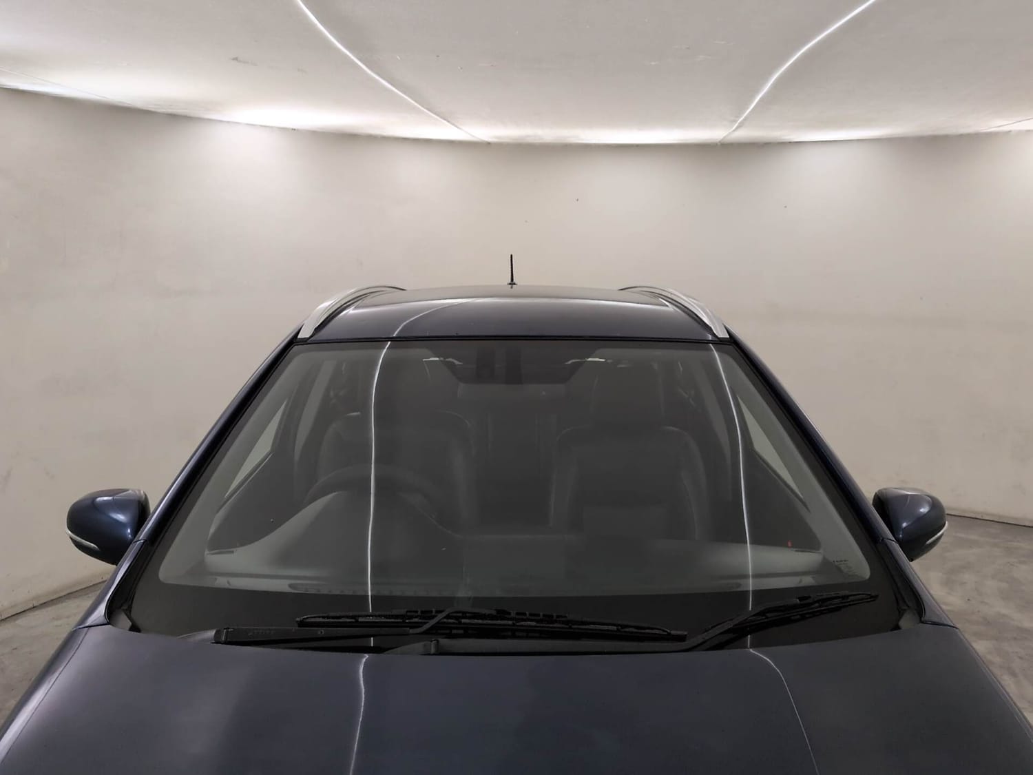 Used 2022 Maruti Suzuki S-Cross Alpha Petrol Manual exterior FRONT WINDSHIELD VIEW