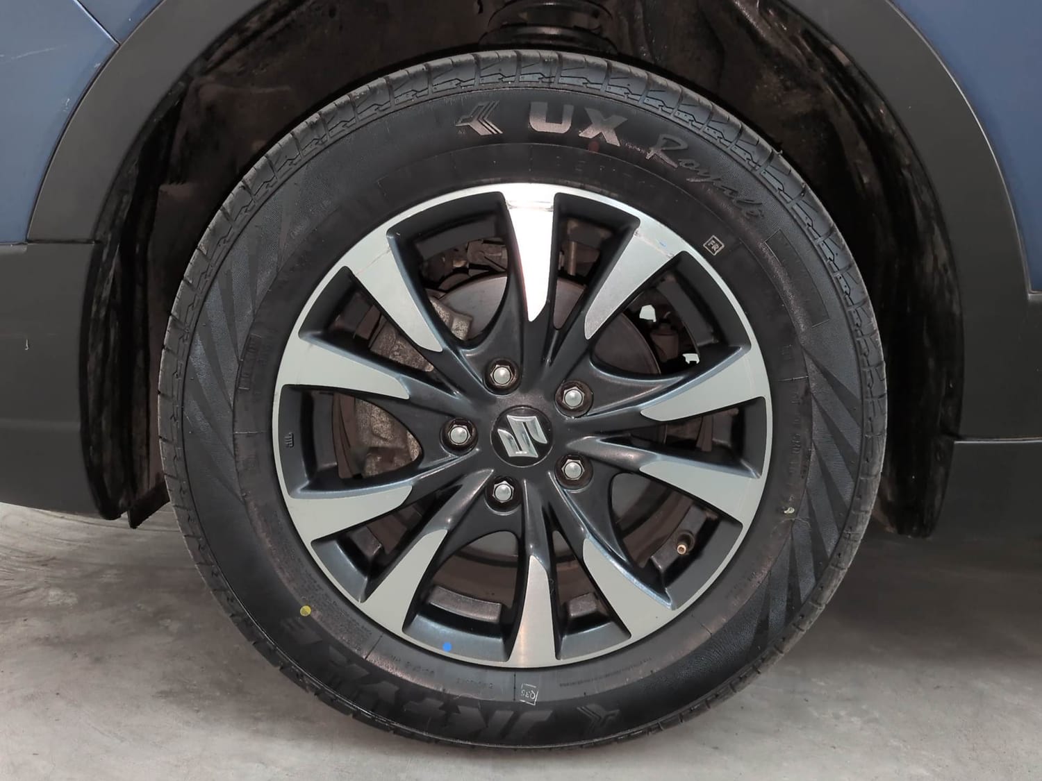 Used 2022 Maruti Suzuki S-Cross Alpha Petrol Manual tyres LEFT FRONT TYRE RIM VIEW