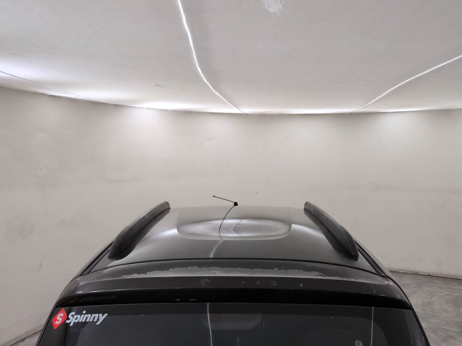Used 2016 Renault Kwid RXT Petrol Manual exterior EXTERIOR ROOF VIEW