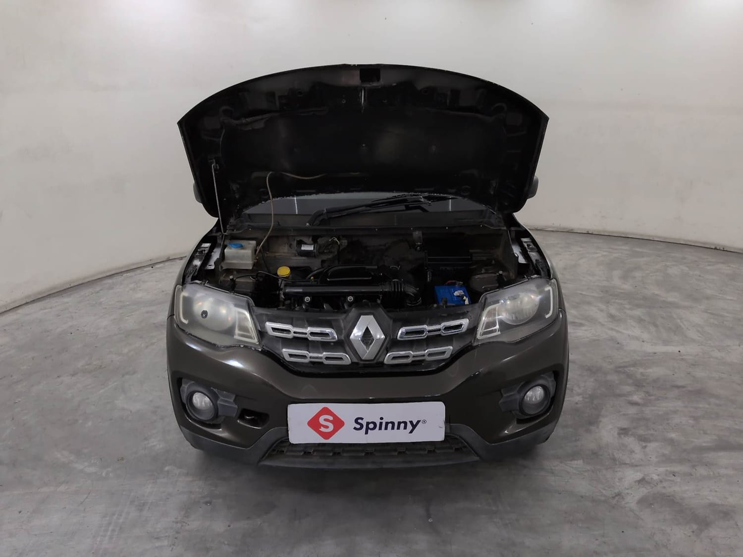 Used 2016 Renault Kwid RXT Petrol Manual engine ENGINE & BONNET OPEN FRONT VIEW