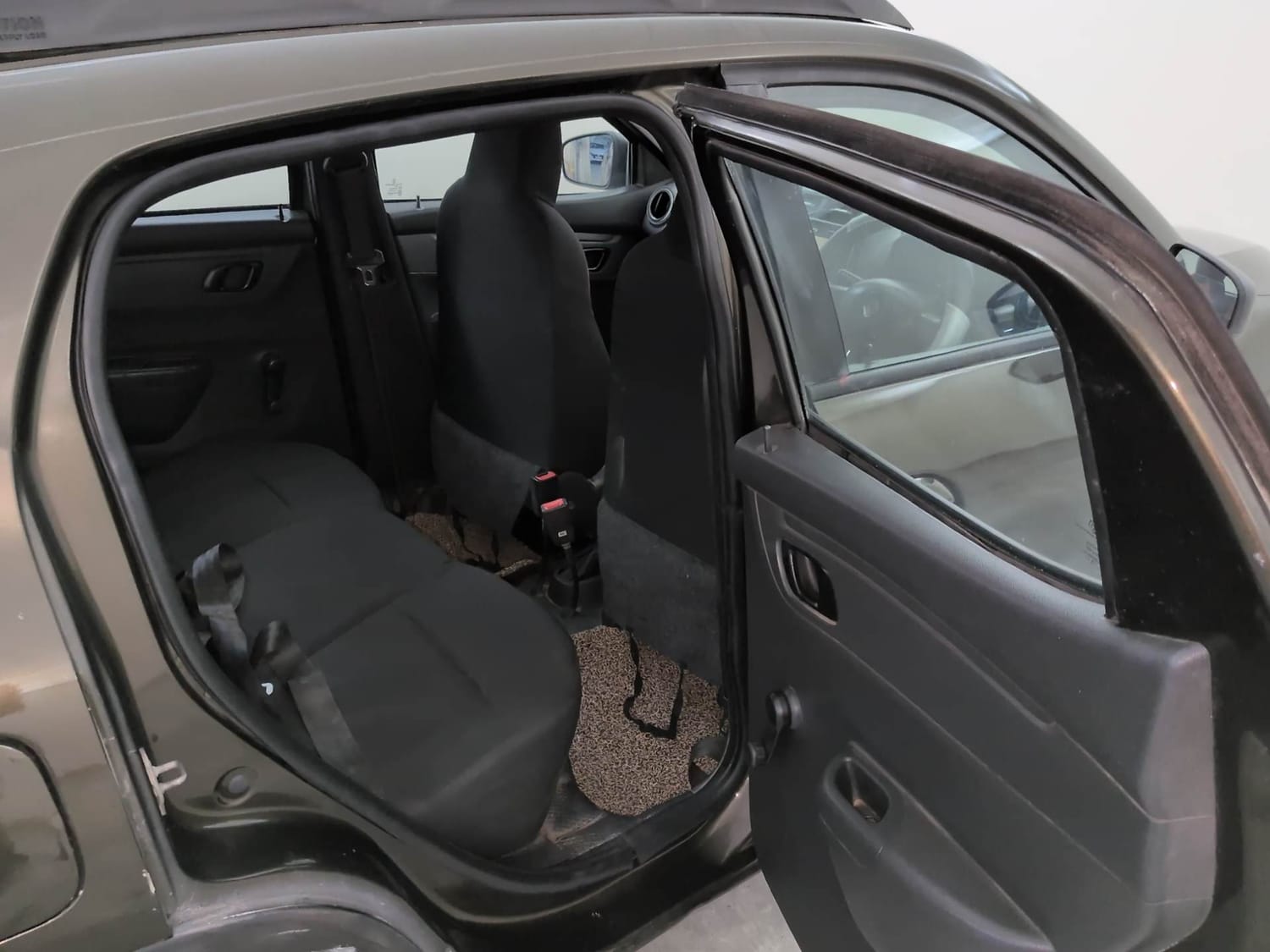 Used 2016 Renault Kwid RXT Petrol Manual interior RIGHT SIDE REAR DOOR CABIN VIEW