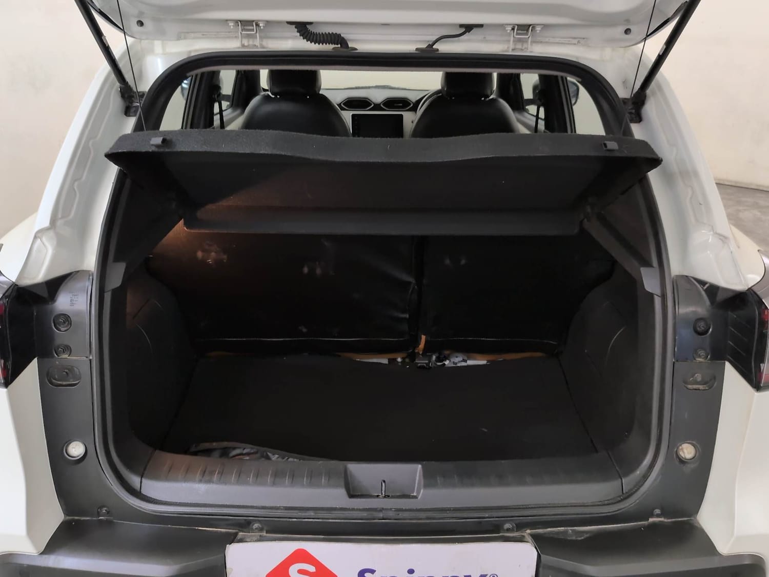 Used 2025 Nissan Magnite Tekna HRAO 1.0 Turbo Petrol MT Petrol Manual interior DICKY INSIDE VIEW