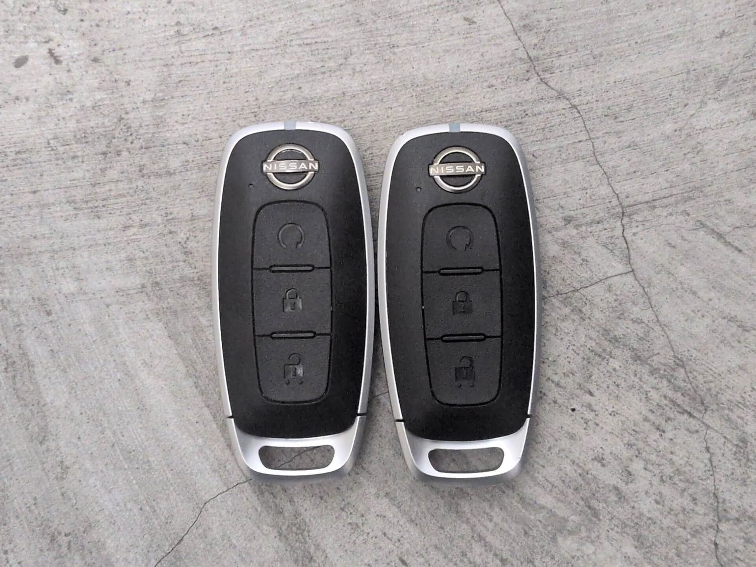 Used 2025 Nissan Magnite Tekna HRAO 1.0 Turbo Petrol MT Petrol Manual extra CAR KEY VIEW
