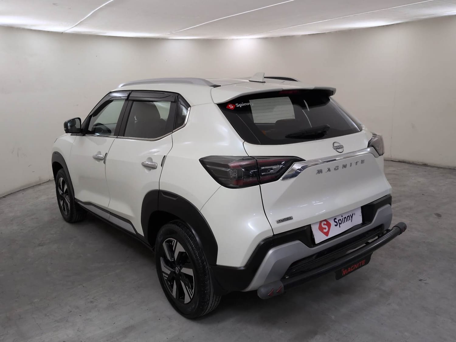 Used 2025 Nissan Magnite Tekna HRAO 1.0 Turbo Petrol MT Petrol Manual exterior LEFT REAR CORNER VIEW
