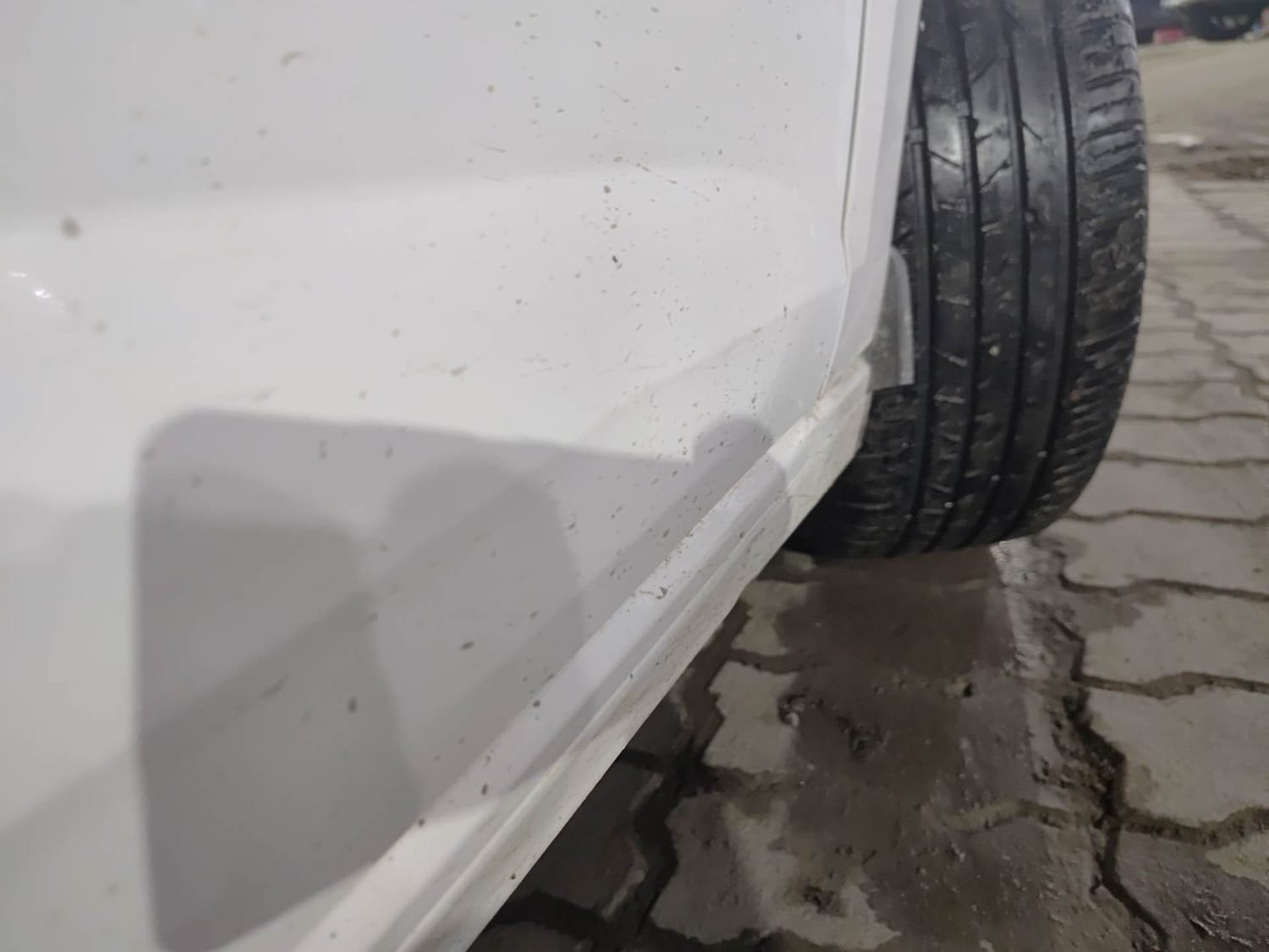Used 2024 Volkswagen Virtus Highline 1.0 TSI AT Petrol Automatic dents MINOR DENT