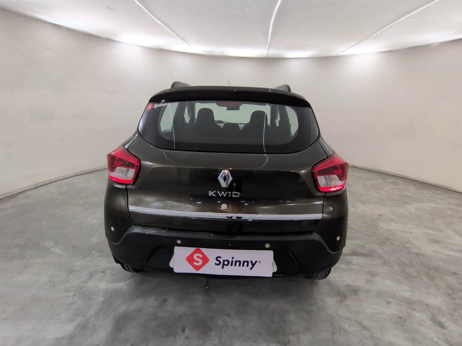 Used 2017 Renault Kwid RXT (O) 1.0 SCE Edition Petrol Manual exterior BACK VIEW