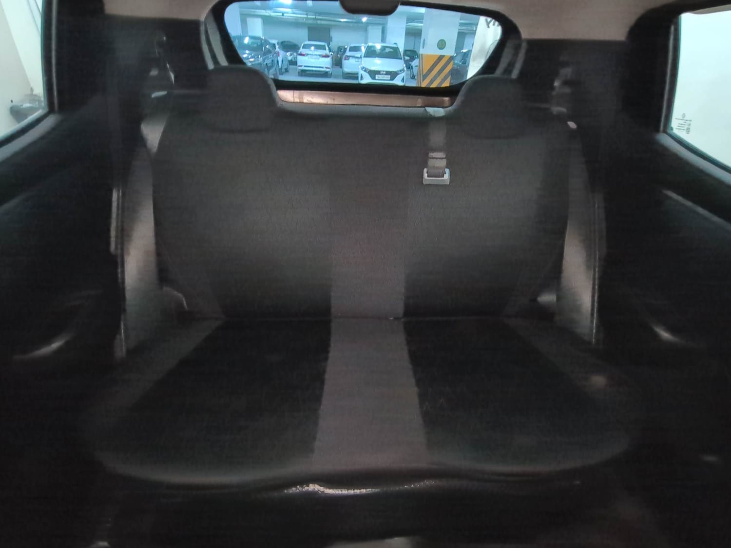 Used 2017 Renault Kwid RXT (O) 1.0 SCE Edition Petrol Manual interior REAR SEAT CONDITION VIEW