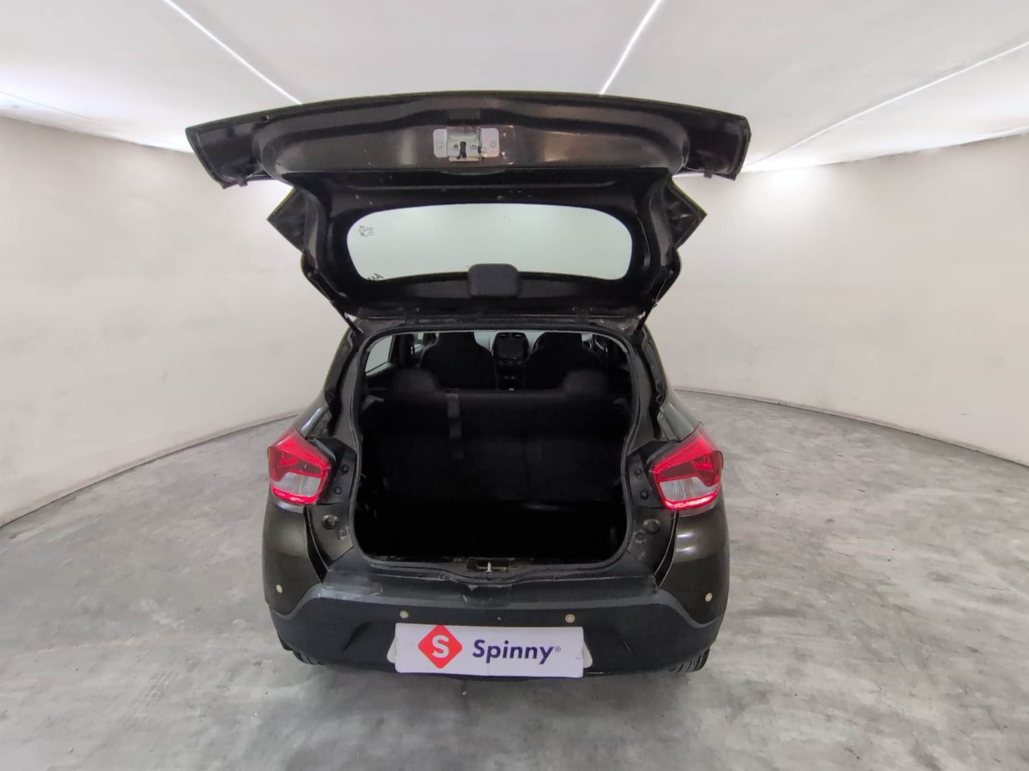 Used 2017 Renault Kwid RXT (O) 1.0 SCE Edition Petrol Manual interior DICKY DOOR OPEN VIEW