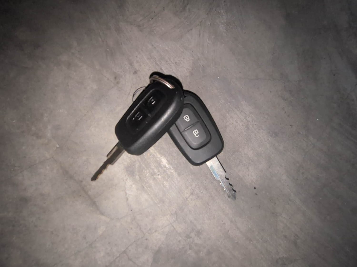 Used 2020 Datsun Redi-GO S Petrol Manual extra CAR KEY VIEW