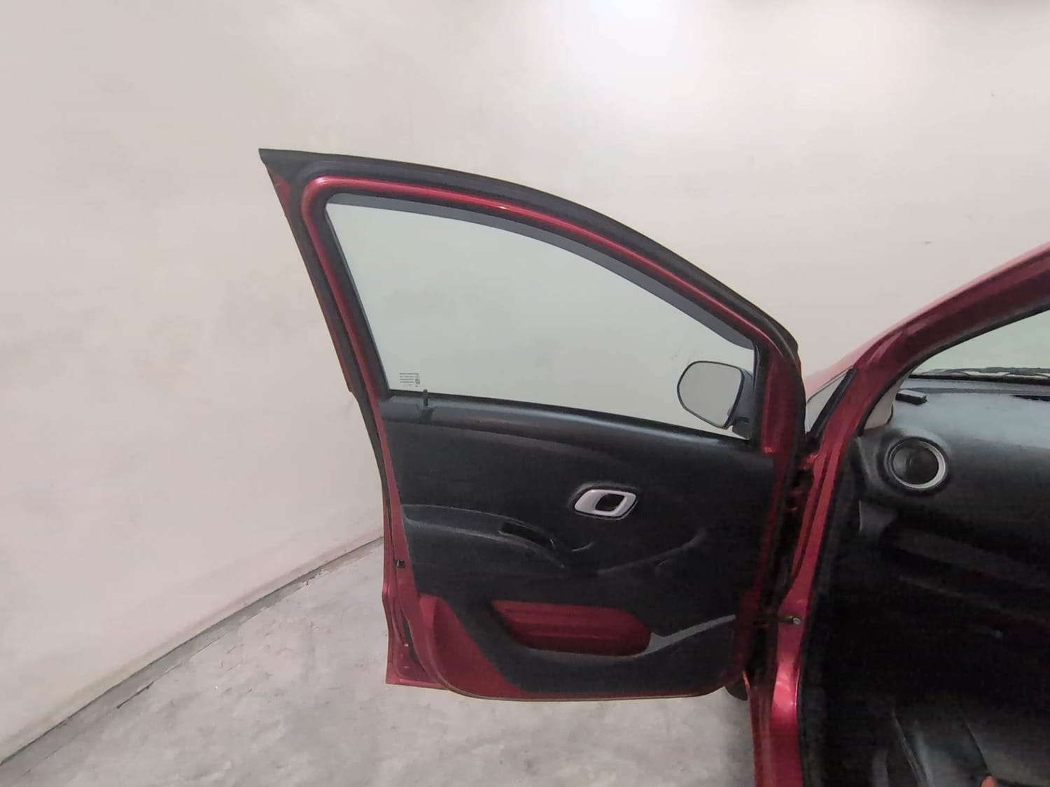 Used 2020 Datsun Redi-GO S Petrol Manual interior LEFT FRONT DOOR OPEN VIEW