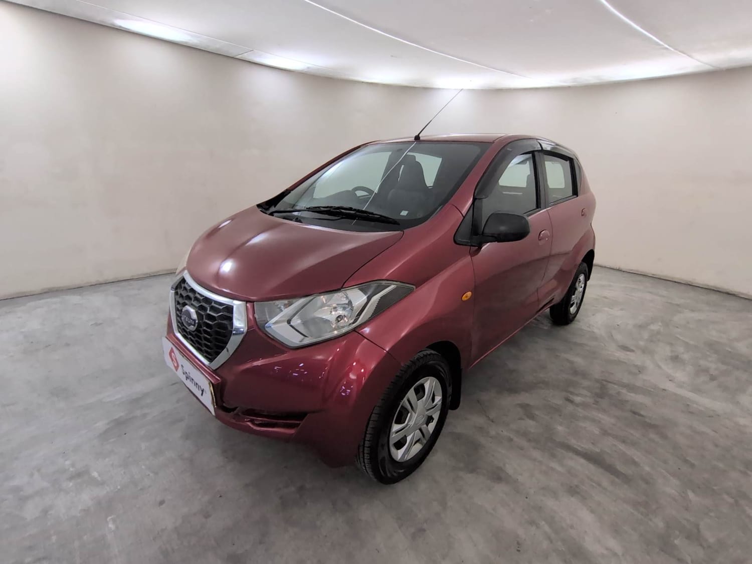 Used 2020 Datsun Redi-GO S Petrol Manual exterior LEFT FRONT CORNER VIEW