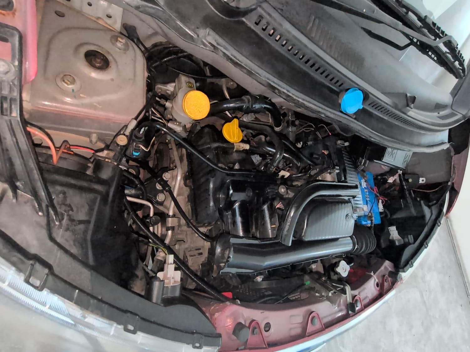 Used 2020 Datsun Redi-GO S Petrol Manual engine ENGINE RIGHT SIDE VIEW