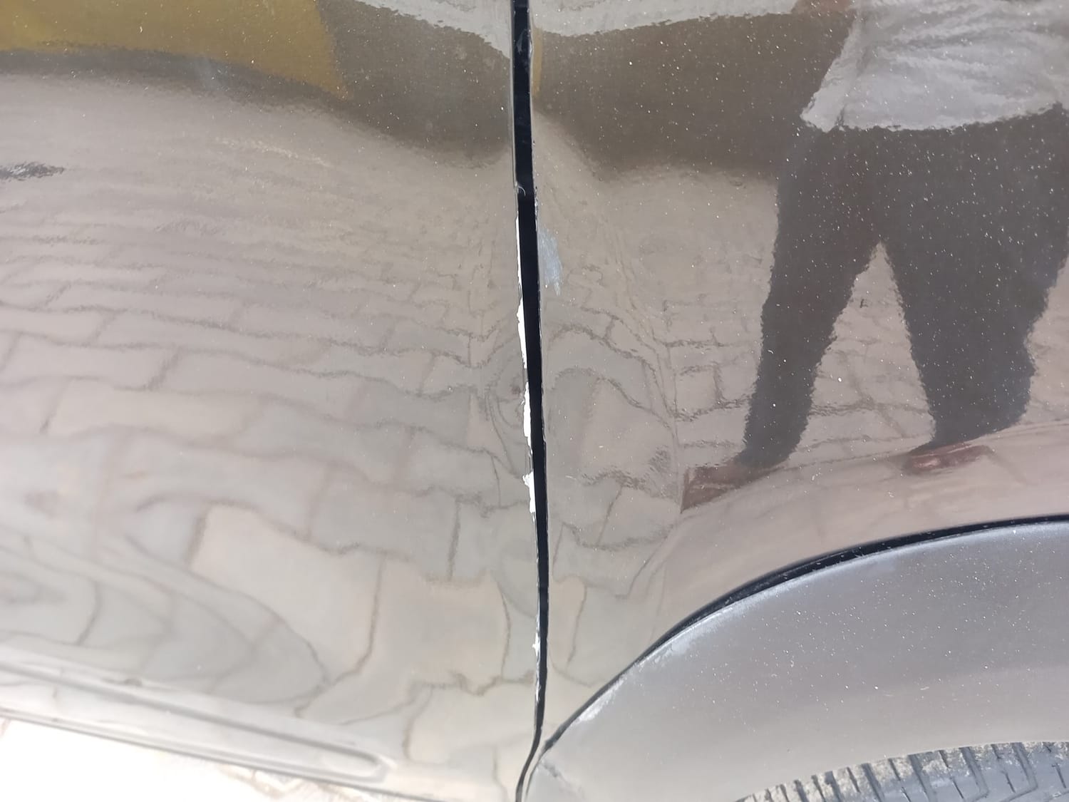 Used 2018 Renault Kwid 1.0 RXT Petrol Manual dents MINOR SCRATCH