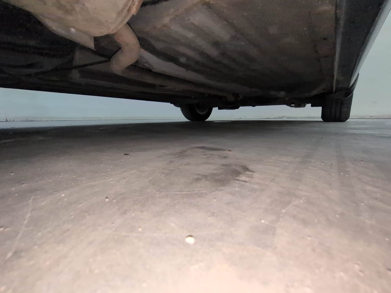 Used 2025 honda Amaze 2nd Generation VX 1.2 Petrol CVT Petrol Automatic extra REAR RIGHT UNDERBODY VIEW