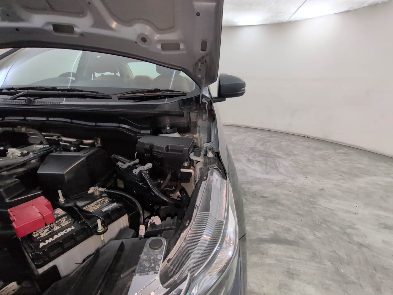 Used 2025 honda Amaze 2nd Generation VX 1.2 Petrol CVT Petrol Automatic engine ENGINE LEFT SIDE HINGE & APRON VIEW