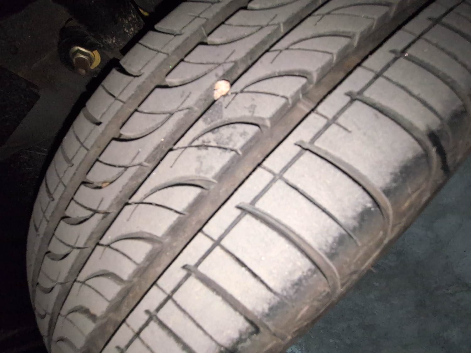 Used 2025 honda Amaze 2nd Generation VX 1.2 Petrol CVT Petrol Automatic tyres LEFT FRONT TYRE TREAD VIEW