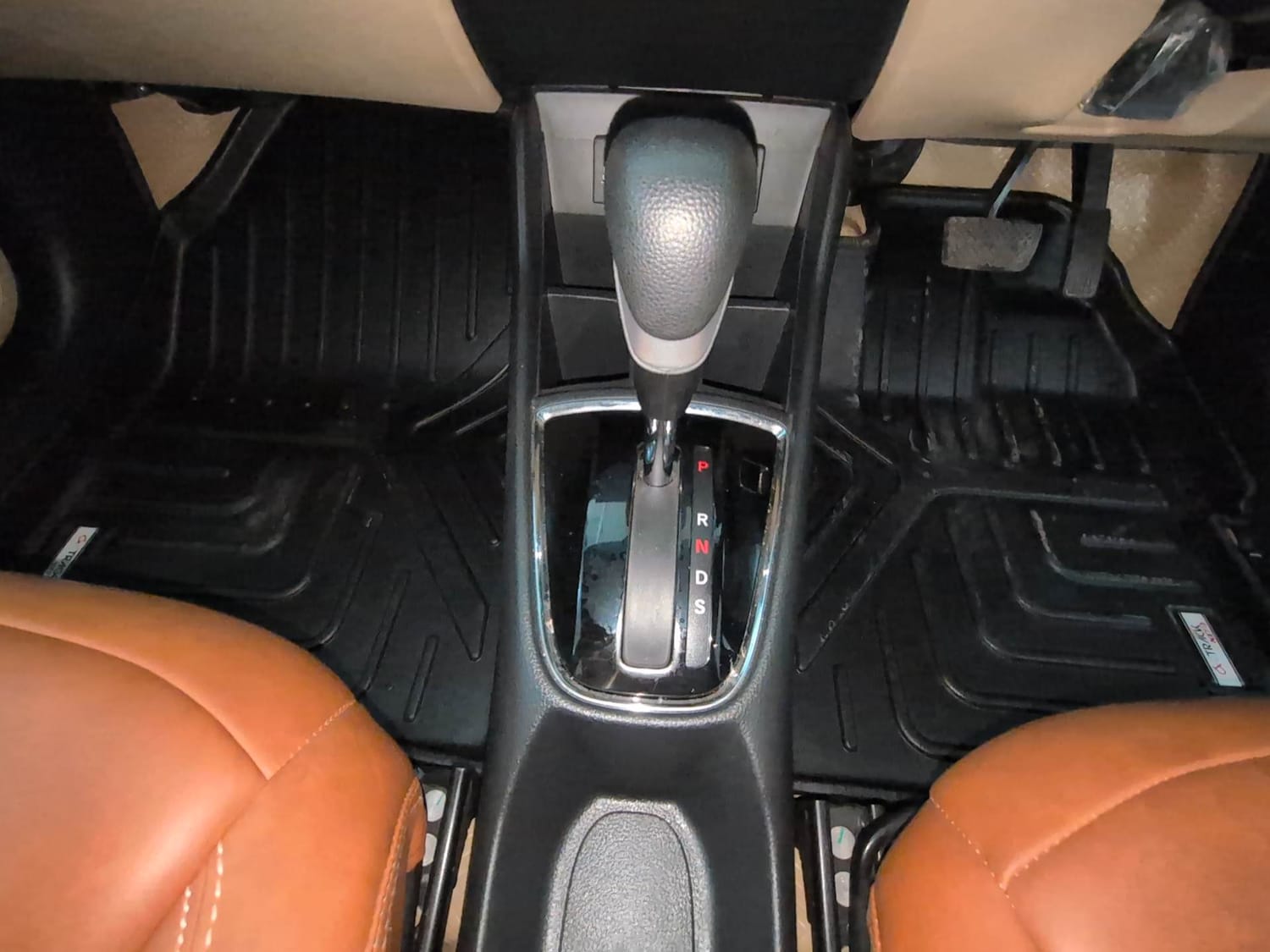 Used 2025 honda Amaze 2nd Generation VX 1.2 Petrol CVT Petrol Automatic interior GEAR  KNOB VIEW