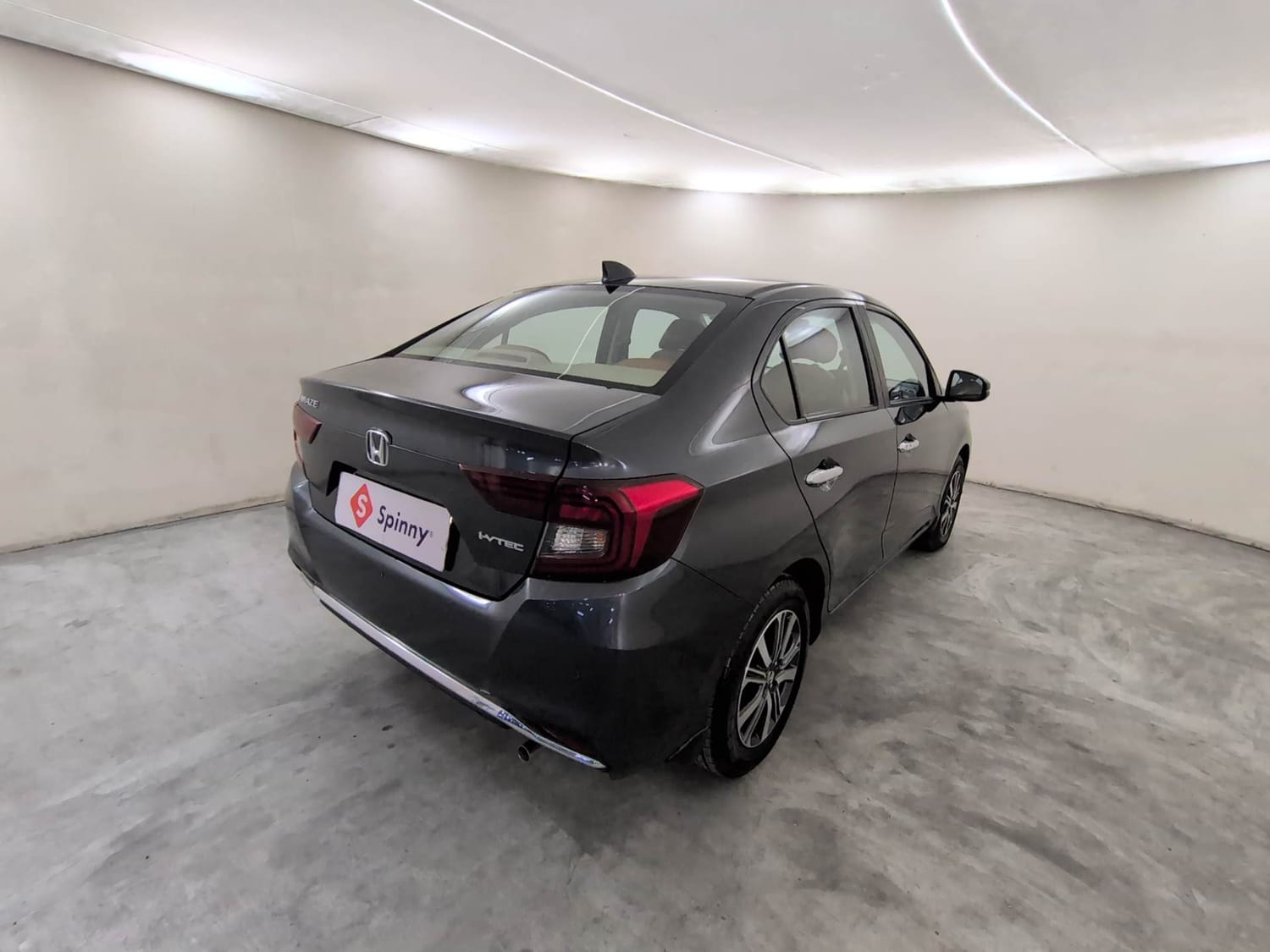 Used 2025 honda Amaze 2nd Generation VX 1.2 Petrol CVT Petrol Automatic exterior RIGHT REAR CORNER VIEW