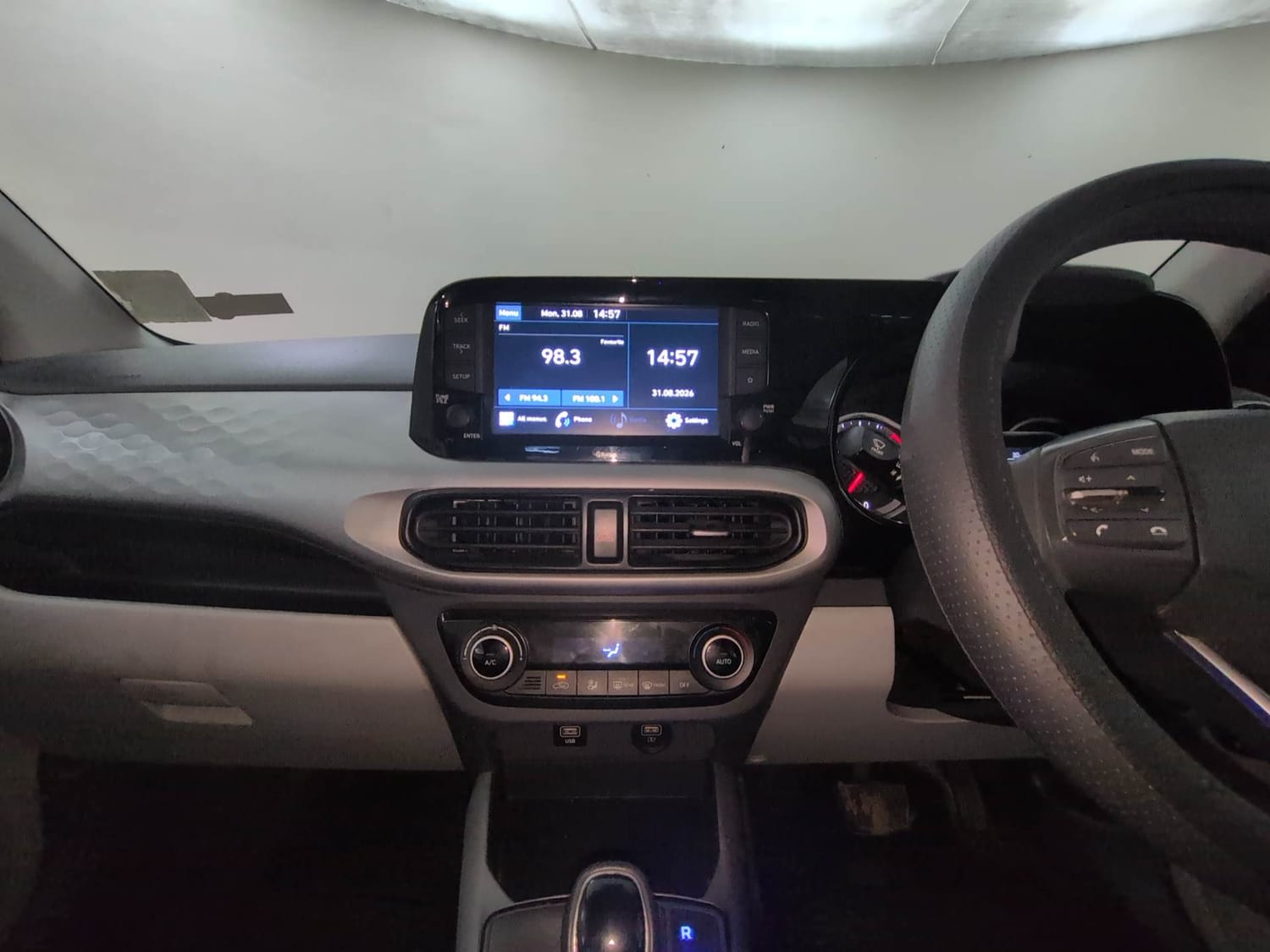 Used 2021 Hyundai Grand i10 Nios Sportz AMT 1.2 CRDi Diesel Automatic interior MUSIC SYSTEM & AC CONTROL VIEW