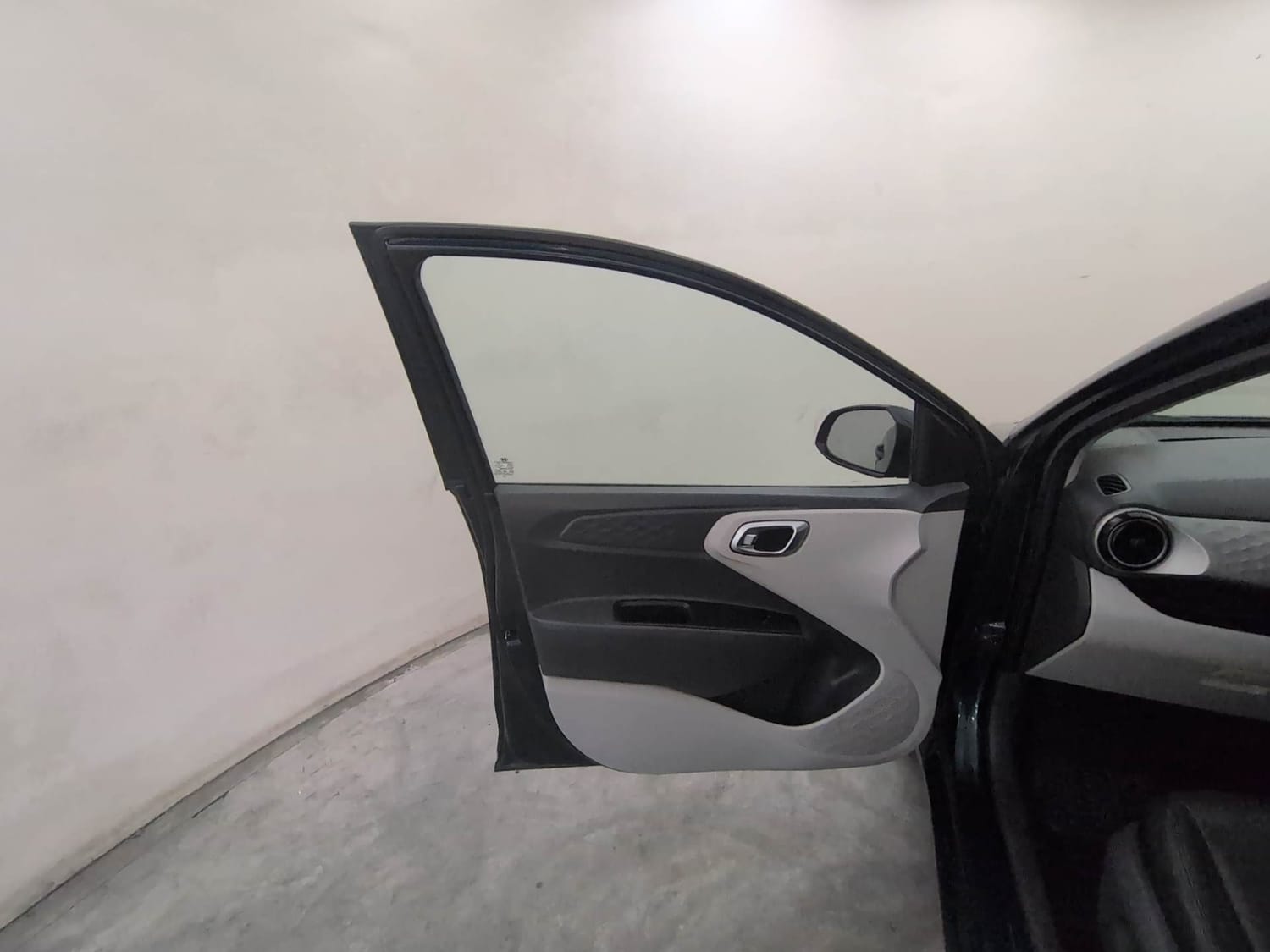 Used 2021 Hyundai Grand i10 Nios Sportz AMT 1.2 CRDi Diesel Automatic interior LEFT FRONT DOOR OPEN VIEW