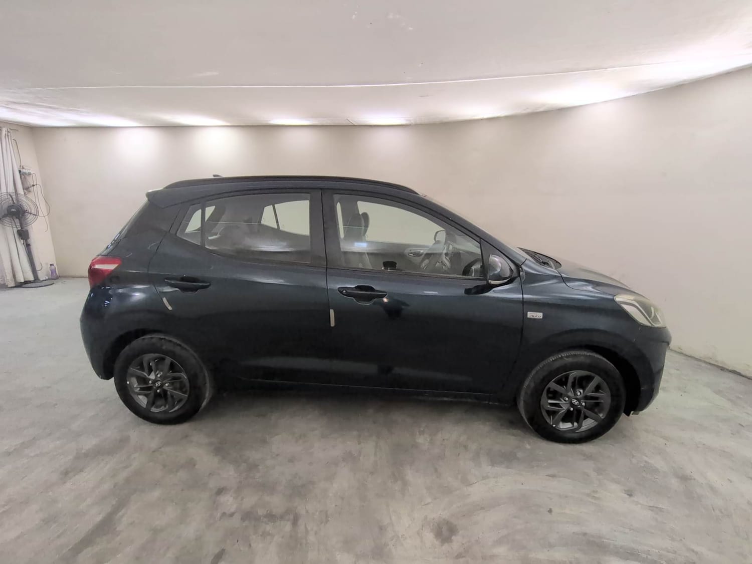 Used 2021 Hyundai Grand i10 Nios Sportz AMT 1.2 CRDi Diesel Automatic exterior RIGHT SIDE VIEW