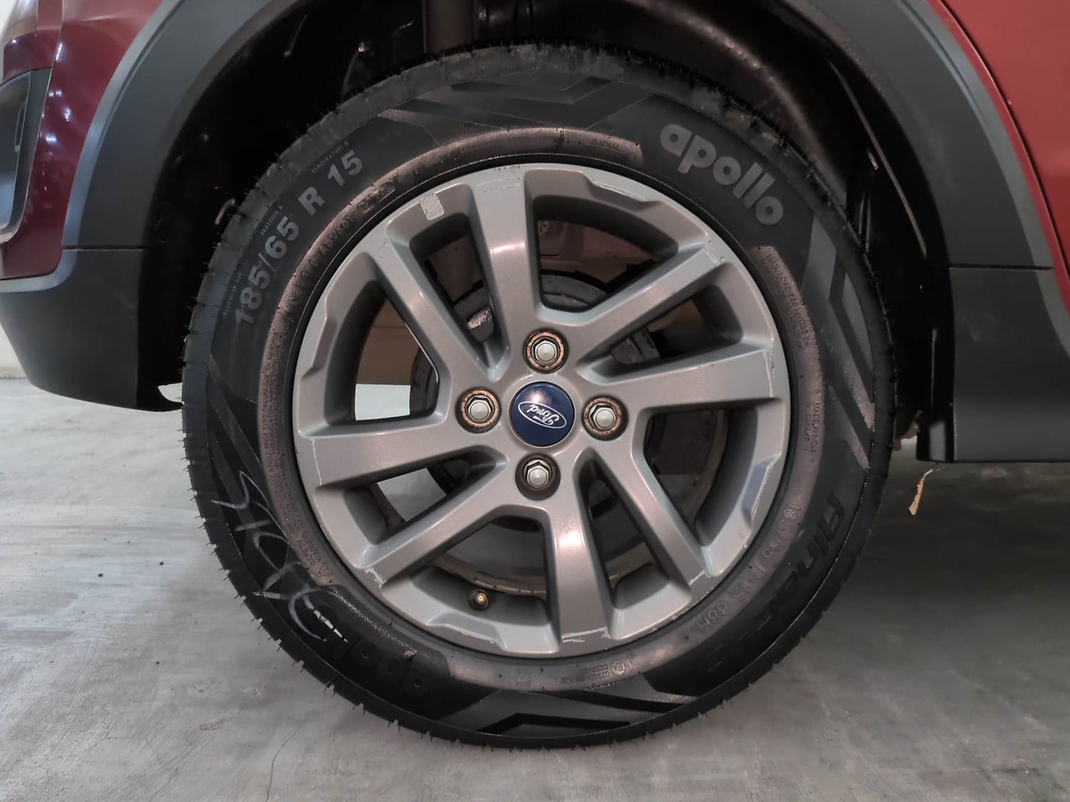 Used 2020 Ford Freestyle Titanium Plus 1.2 Ti-VCT Petrol Manual tyres RIGHT REAR TYRE RIM VIEW