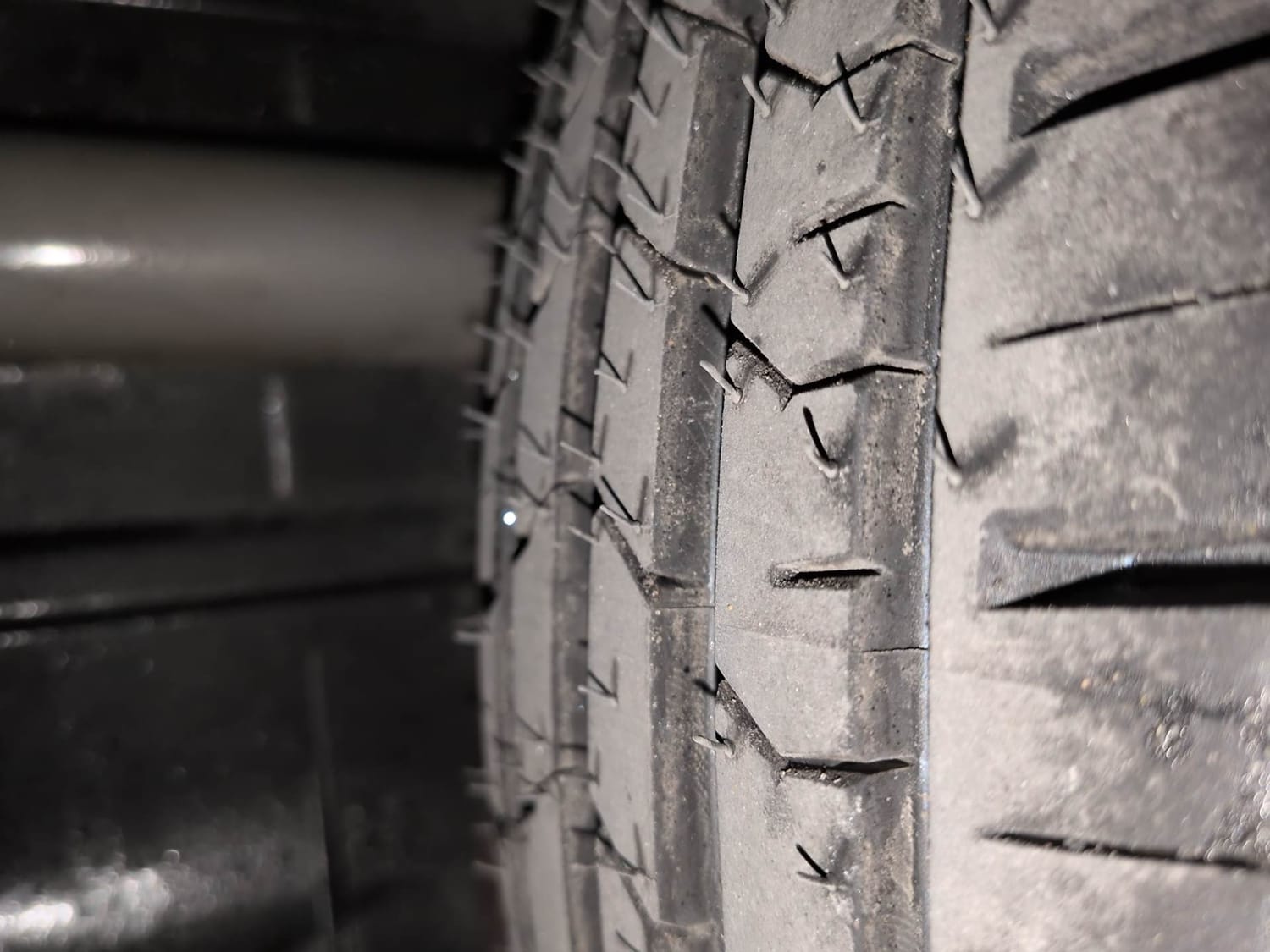 Used 2020 Ford Freestyle Titanium Plus 1.2 Ti-VCT Petrol Manual tyres LEFT REAR TYRE TREAD VIEW