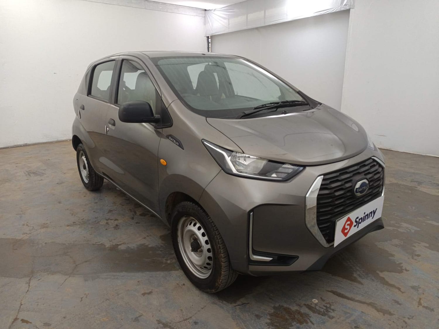 Used 2022 Datsun Redi-GO A Petrol Manual exterior RIGHT FRONT CORNER VIEW