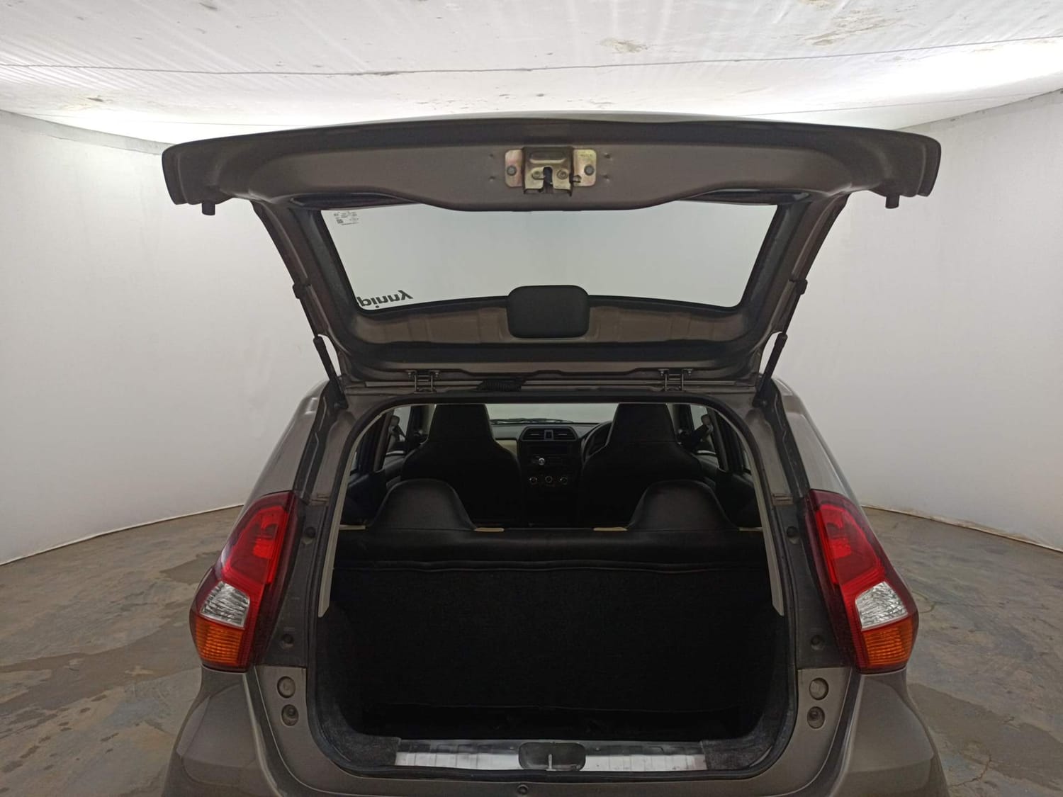 Used 2022 Datsun Redi-GO A Petrol Manual interior DICKY DOOR OPEN VIEW