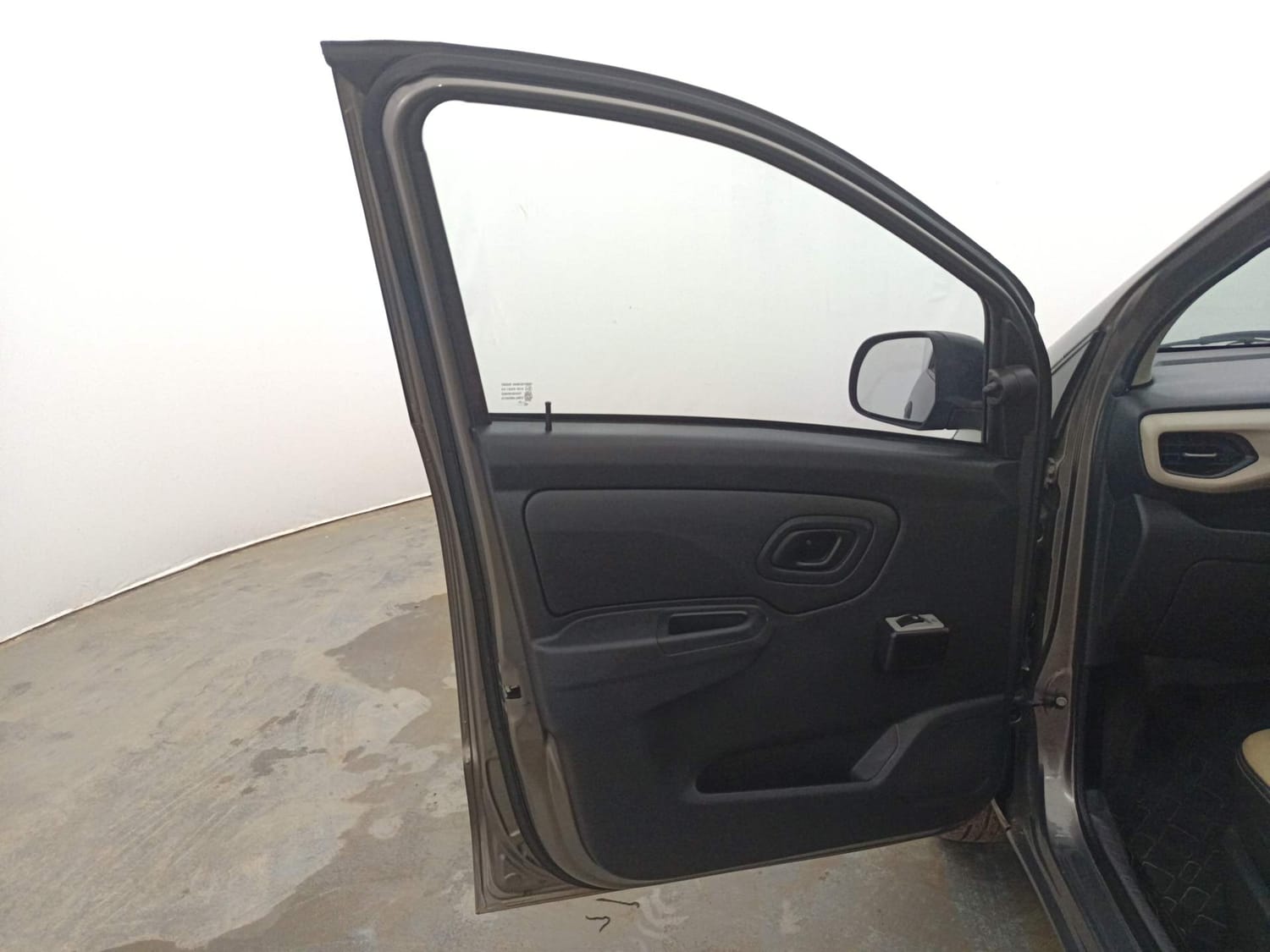 Used 2022 Datsun Redi-GO A Petrol Manual interior LEFT FRONT DOOR OPEN VIEW