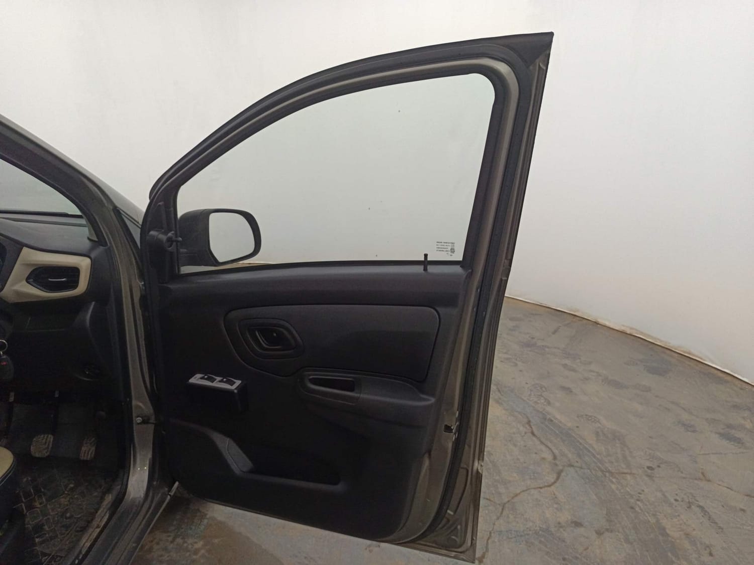 Used 2022 Datsun Redi-GO A Petrol Manual interior RIGHT FRONT DOOR OPEN VIEW