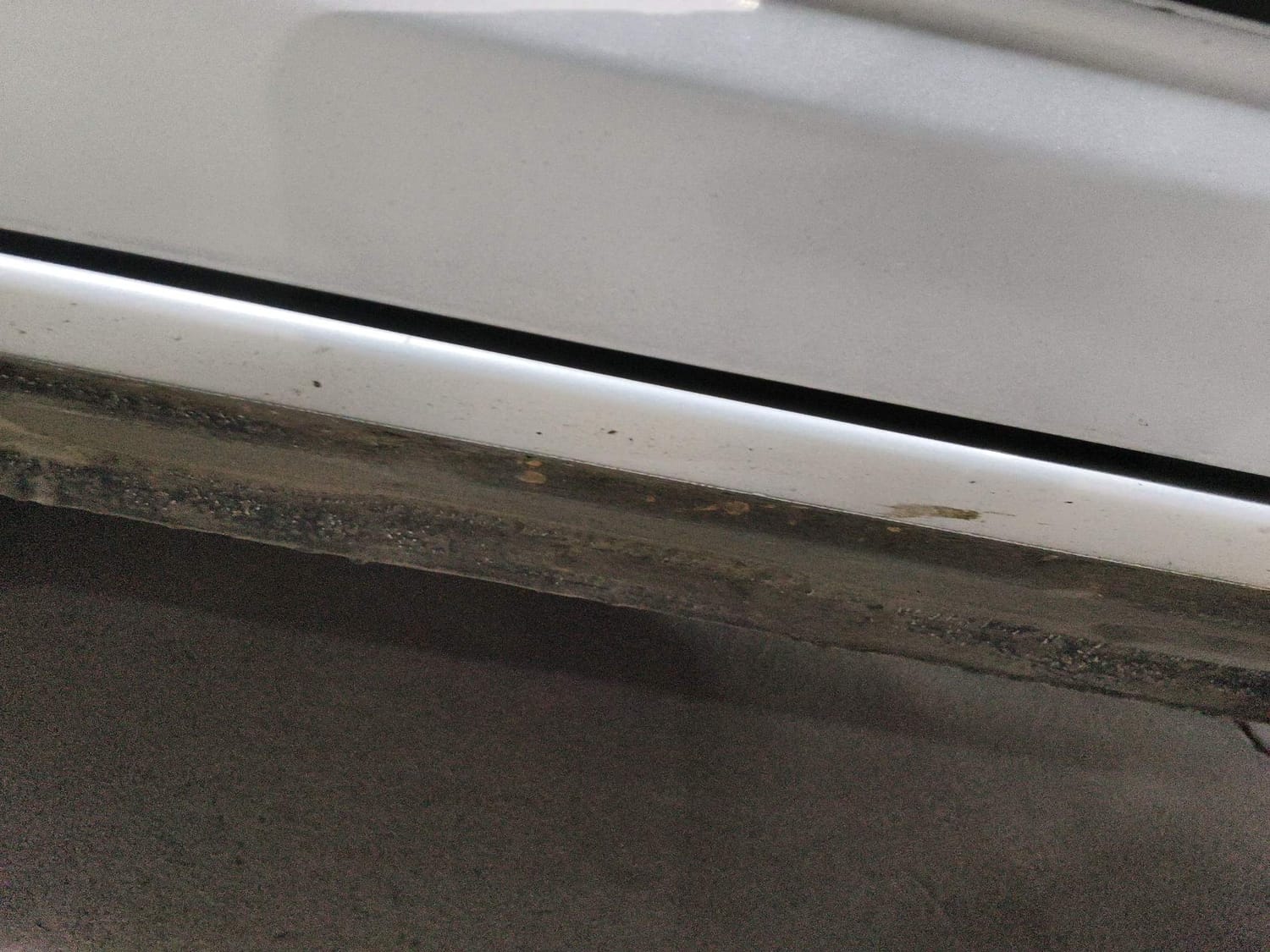 Used 2021 Renault Kwid RXT 1.0 AMT Opt Petrol Automatic dents MINOR DENT
