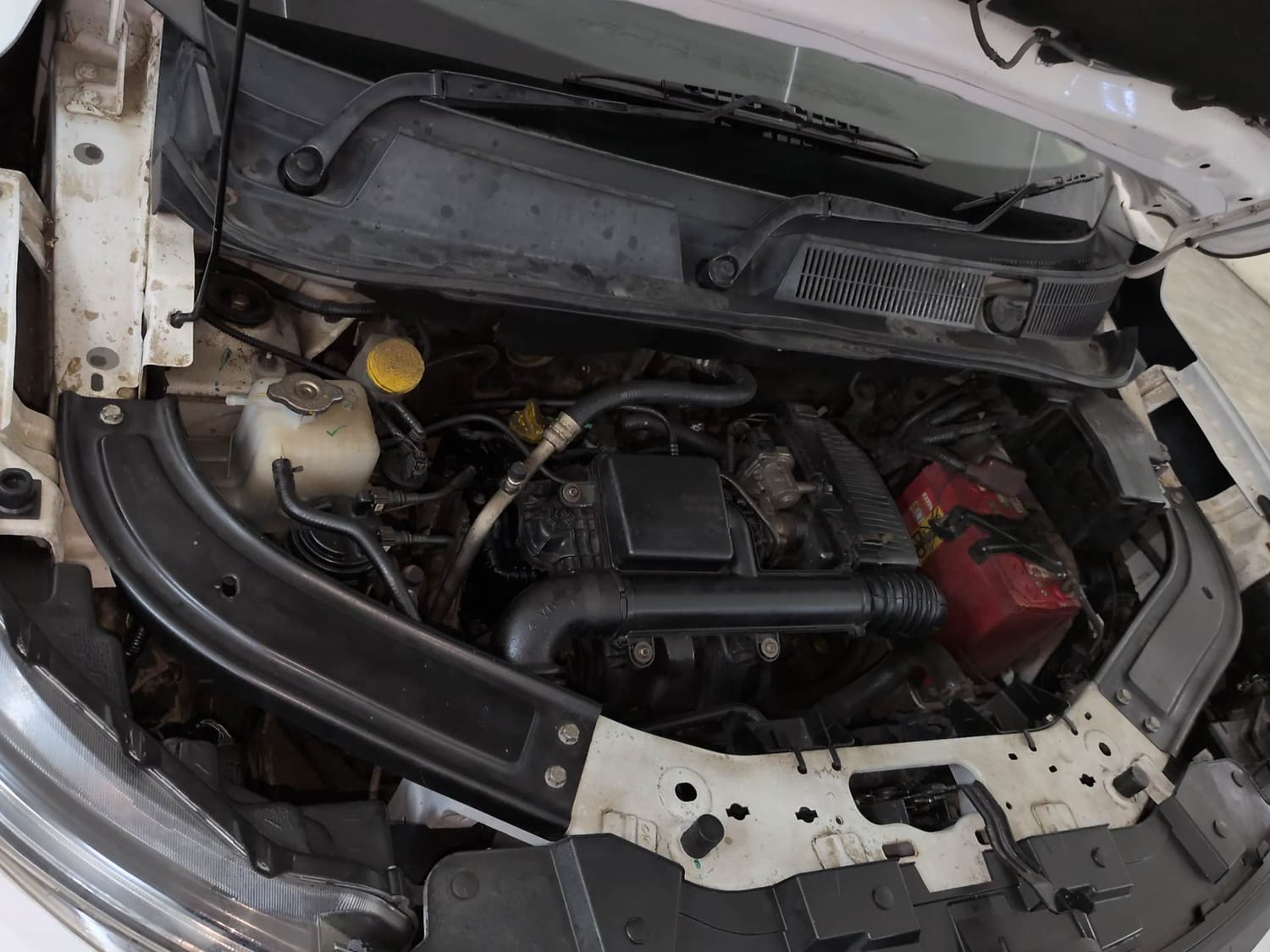 Used 2022 Renault Kiger RXZ MT Petrol Manual engine ENGINE RIGHT SIDE VIEW