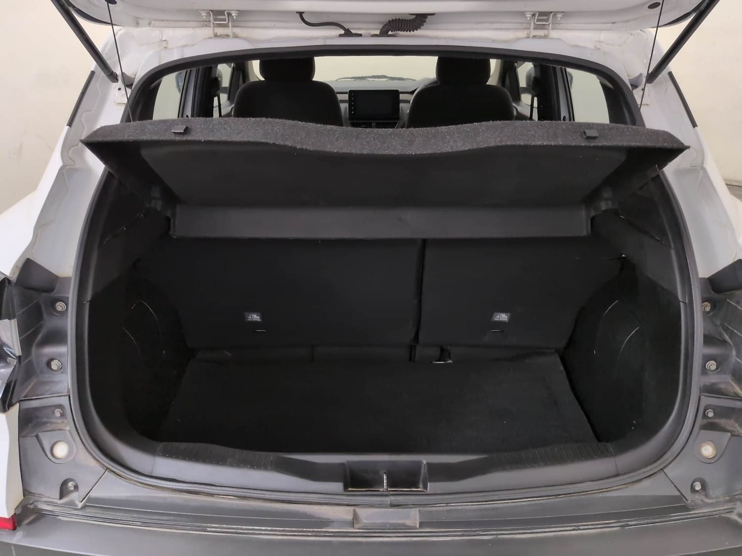 Used 2022 Renault Kiger RXZ MT Petrol Manual interior DICKY INSIDE VIEW