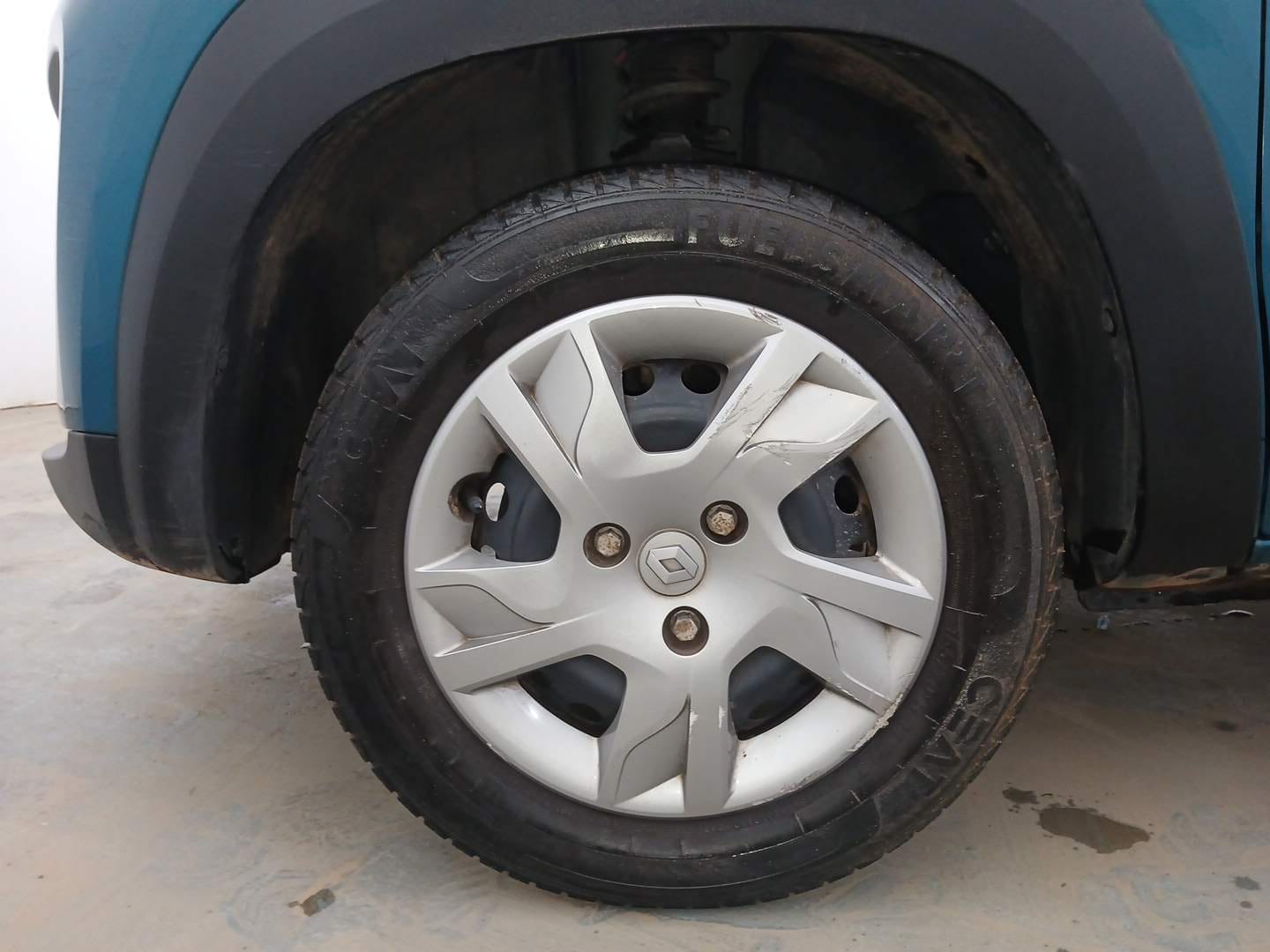 Used 2021 Renault Kwid RXT 1.0 AMT Opt Petrol Automatic tyres LEFT FRONT TYRE RIM VIEW