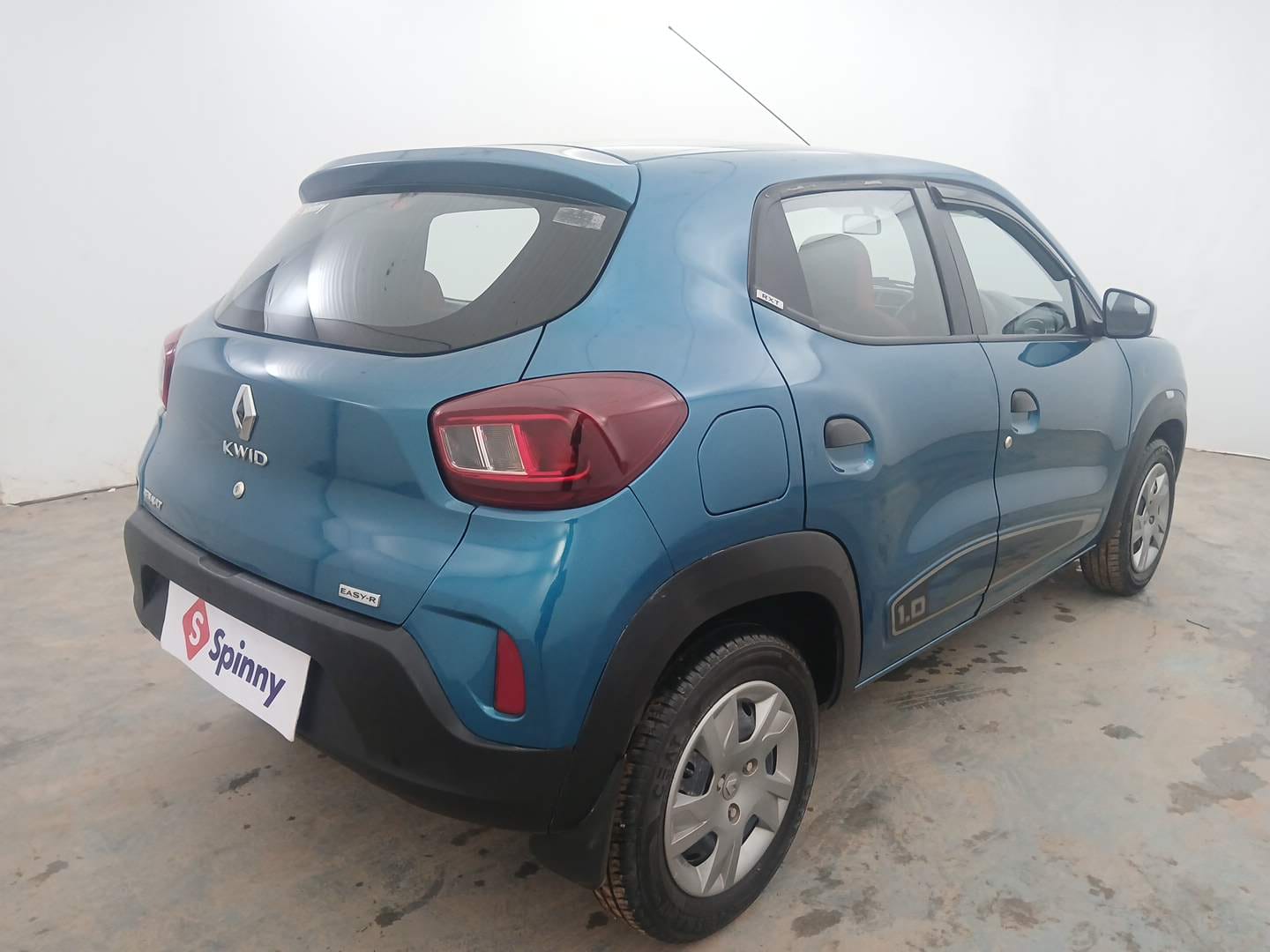Used 2021 Renault Kwid RXT 1.0 AMT Opt Petrol Automatic exterior RIGHT REAR CORNER VIEW