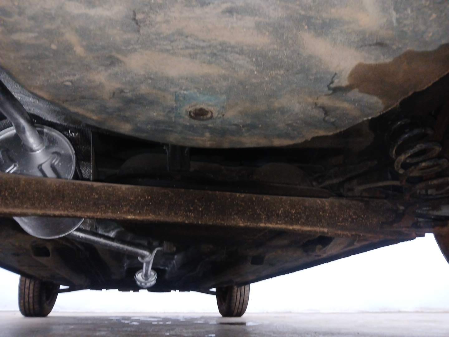 Used 2021 Renault Kwid RXT 1.0 AMT Opt Petrol Automatic extra REAR UNDERBODY VIEW (TAKEN FROM REAR)