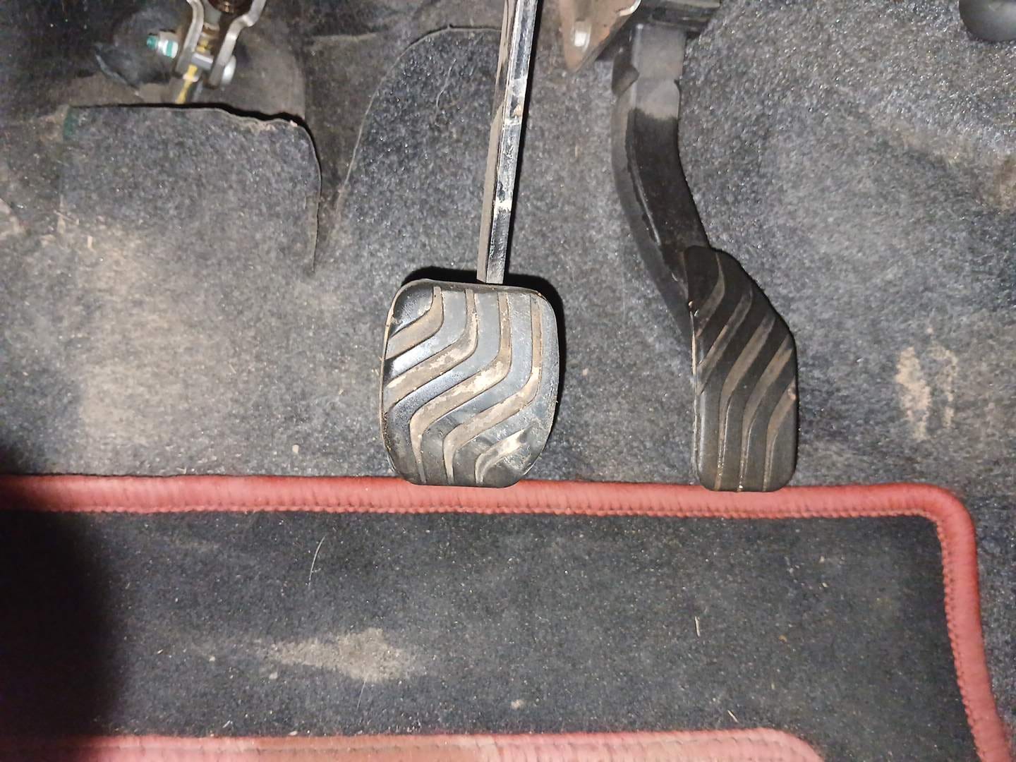 Used 2021 Renault Kwid RXT 1.0 AMT Opt Petrol Automatic interior PEDALS VIEW